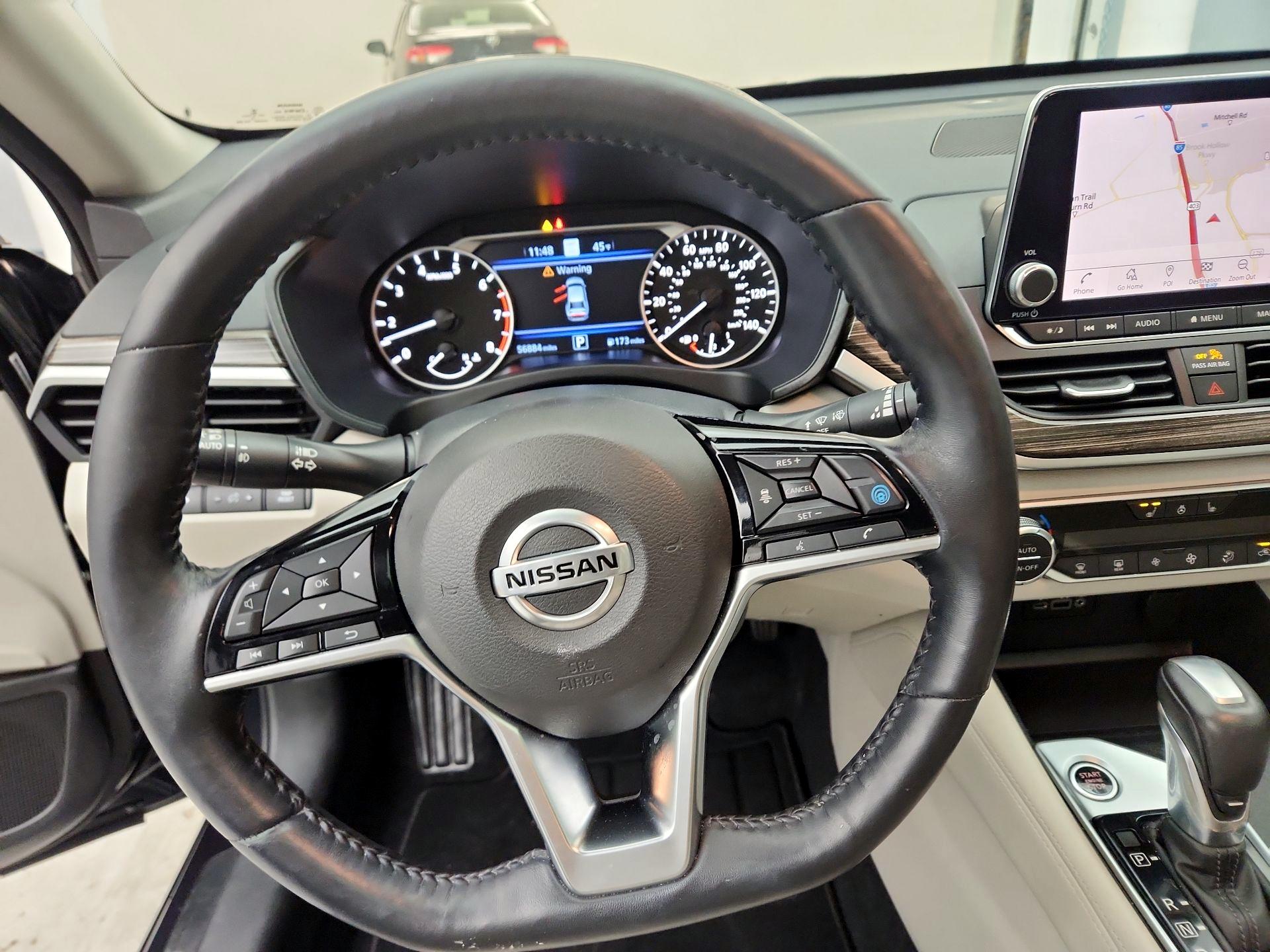 Thumbnail: 2019 Nissan Altima - 10