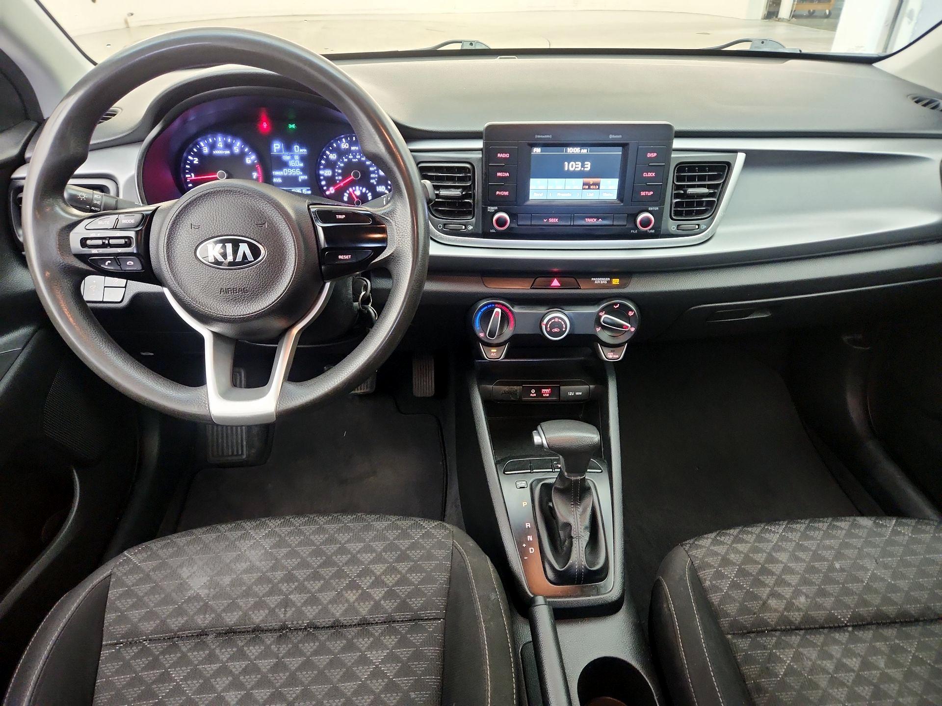 Thumbnail: 2019 Kia Rio - 9