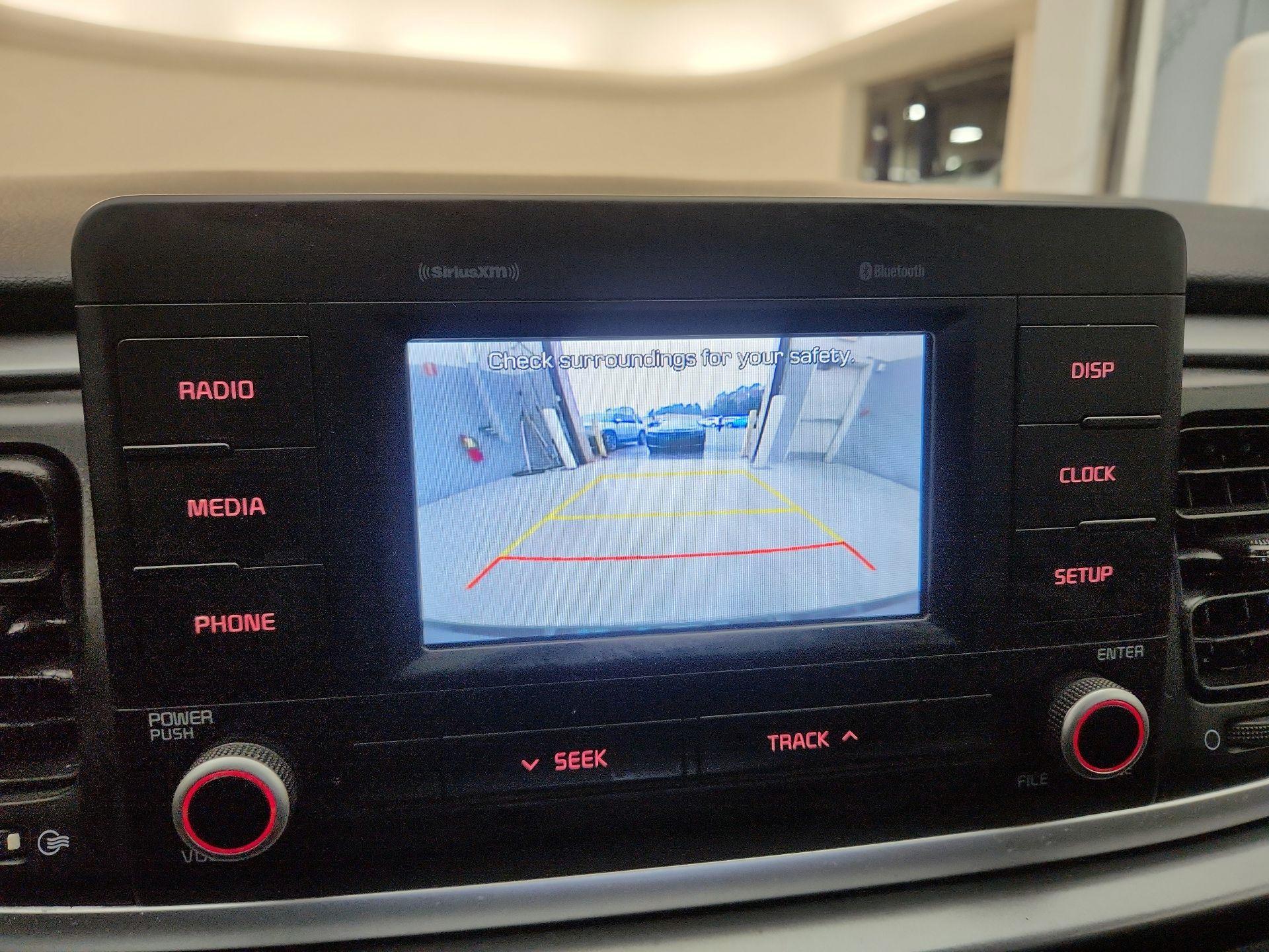 Thumbnail: 2019 Kia Rio - 14