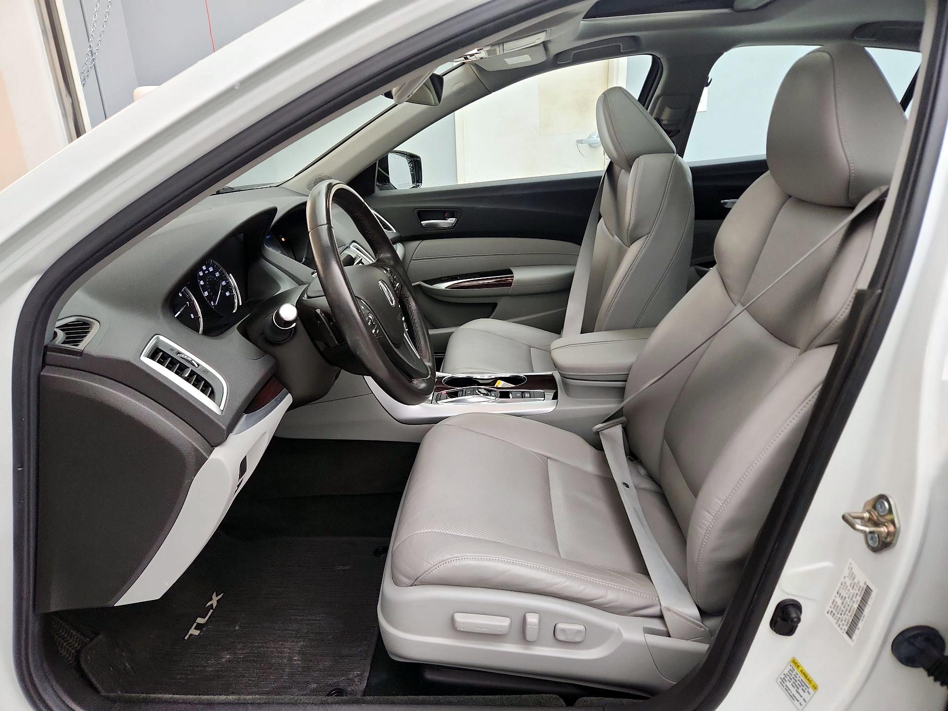 Thumbnail: 2016 Acura TLX - 11