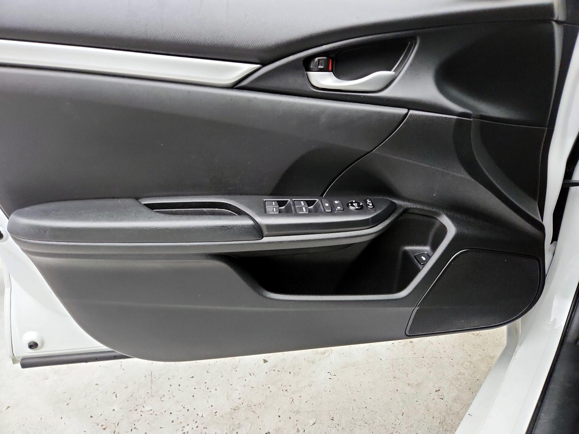 Thumbnail: 2019 Honda Civic - 12