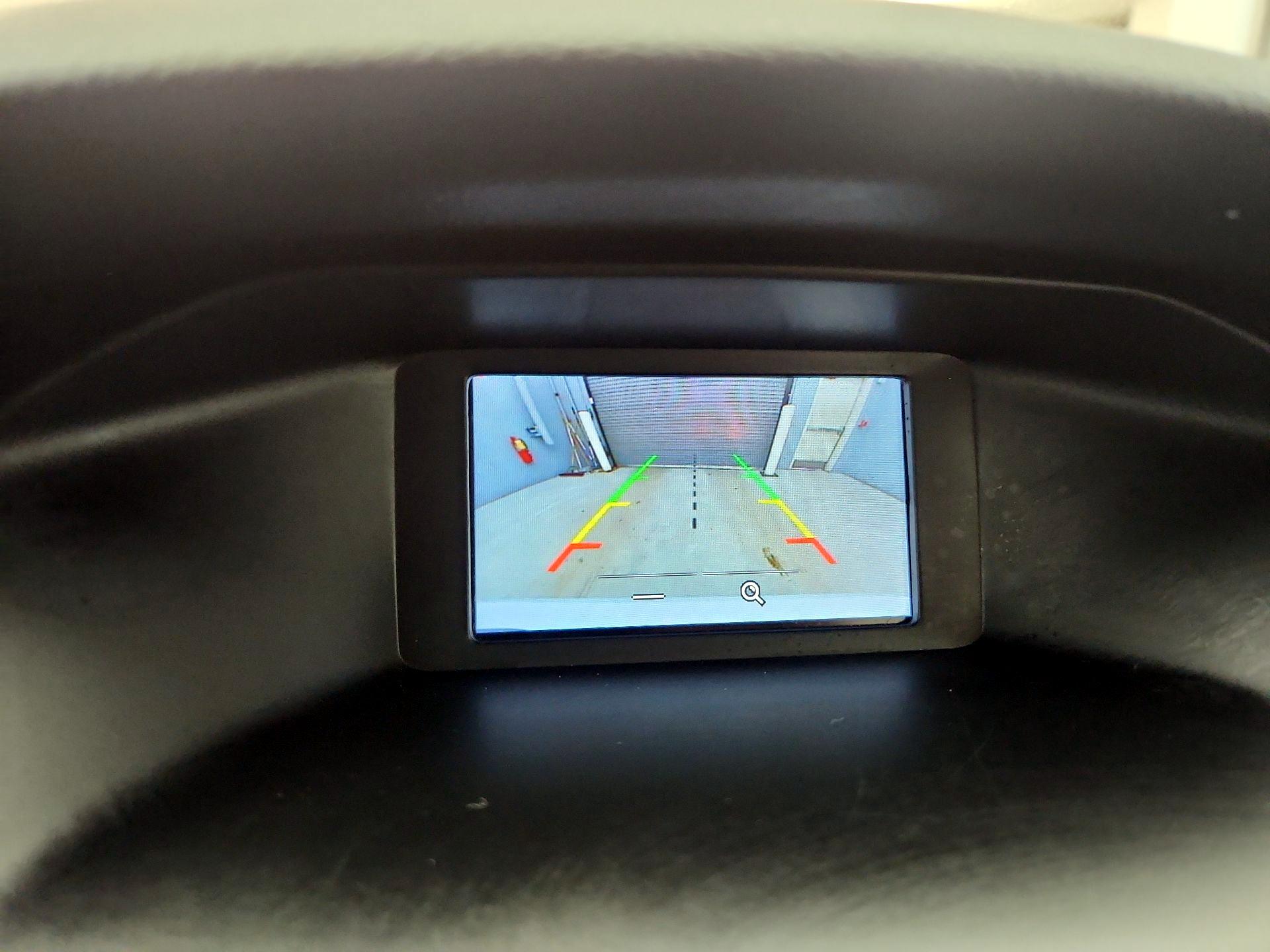 Thumbnail: 2017 Ford Focus - 14