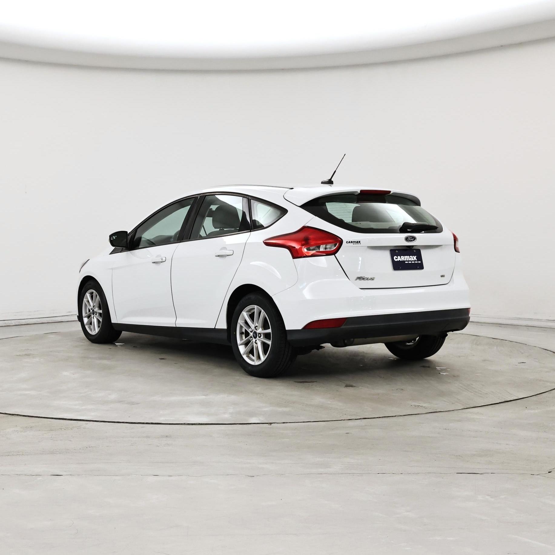 Thumbnail: 2017 Ford Focus - 2