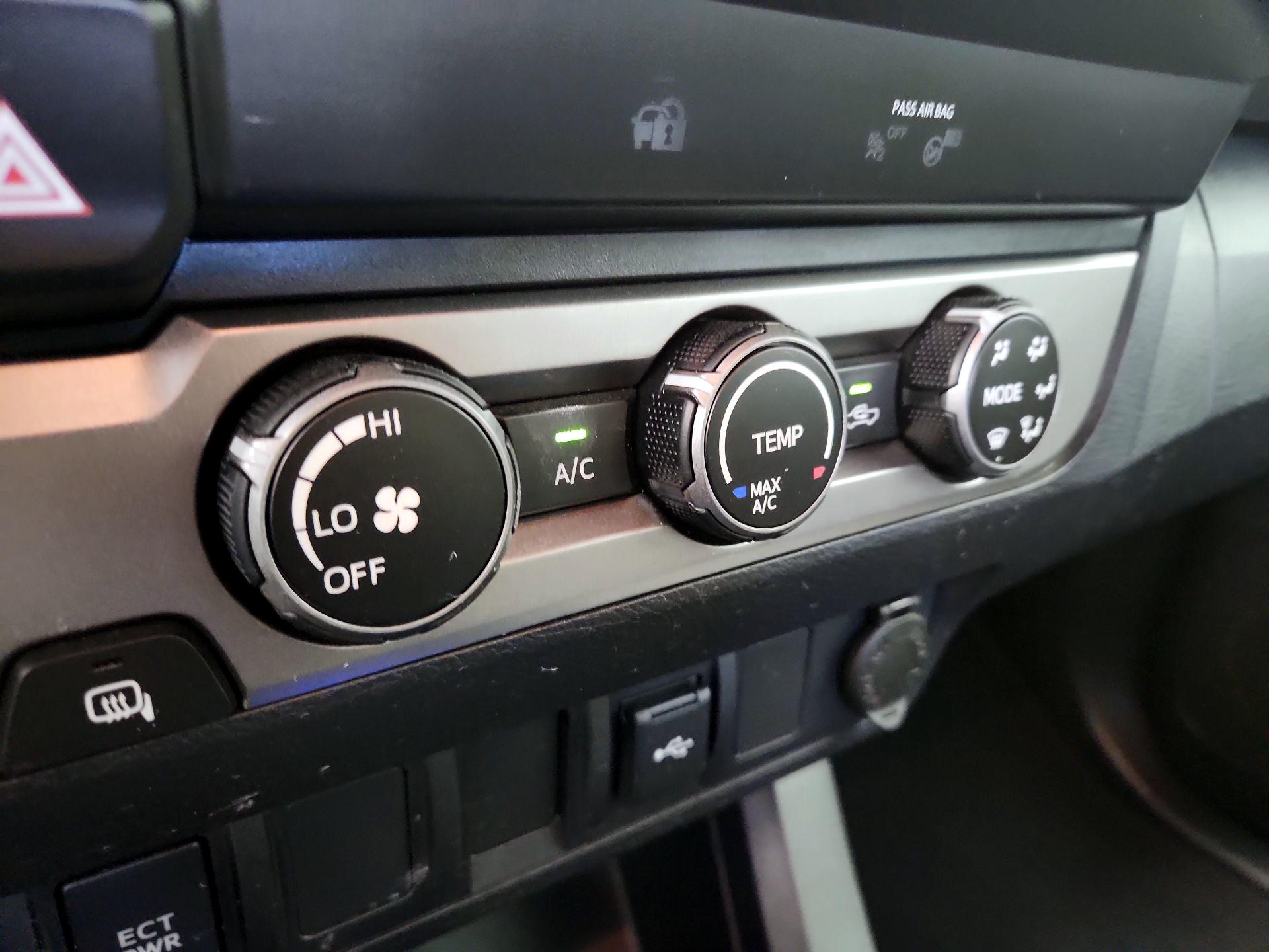 Thumbnail: 2021 Toyota Tacoma - 16