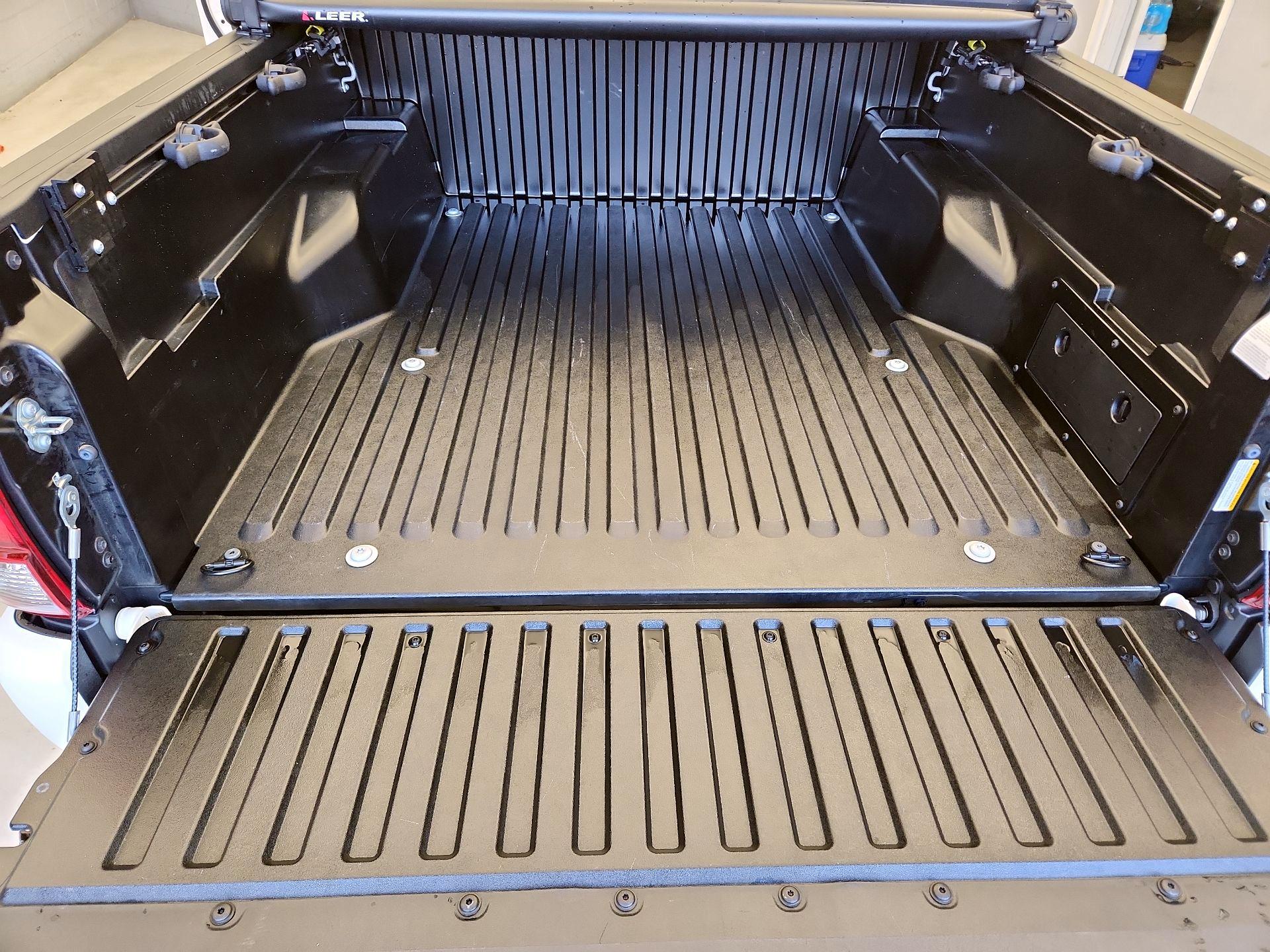 Thumbnail: 2021 Toyota Tacoma - 20