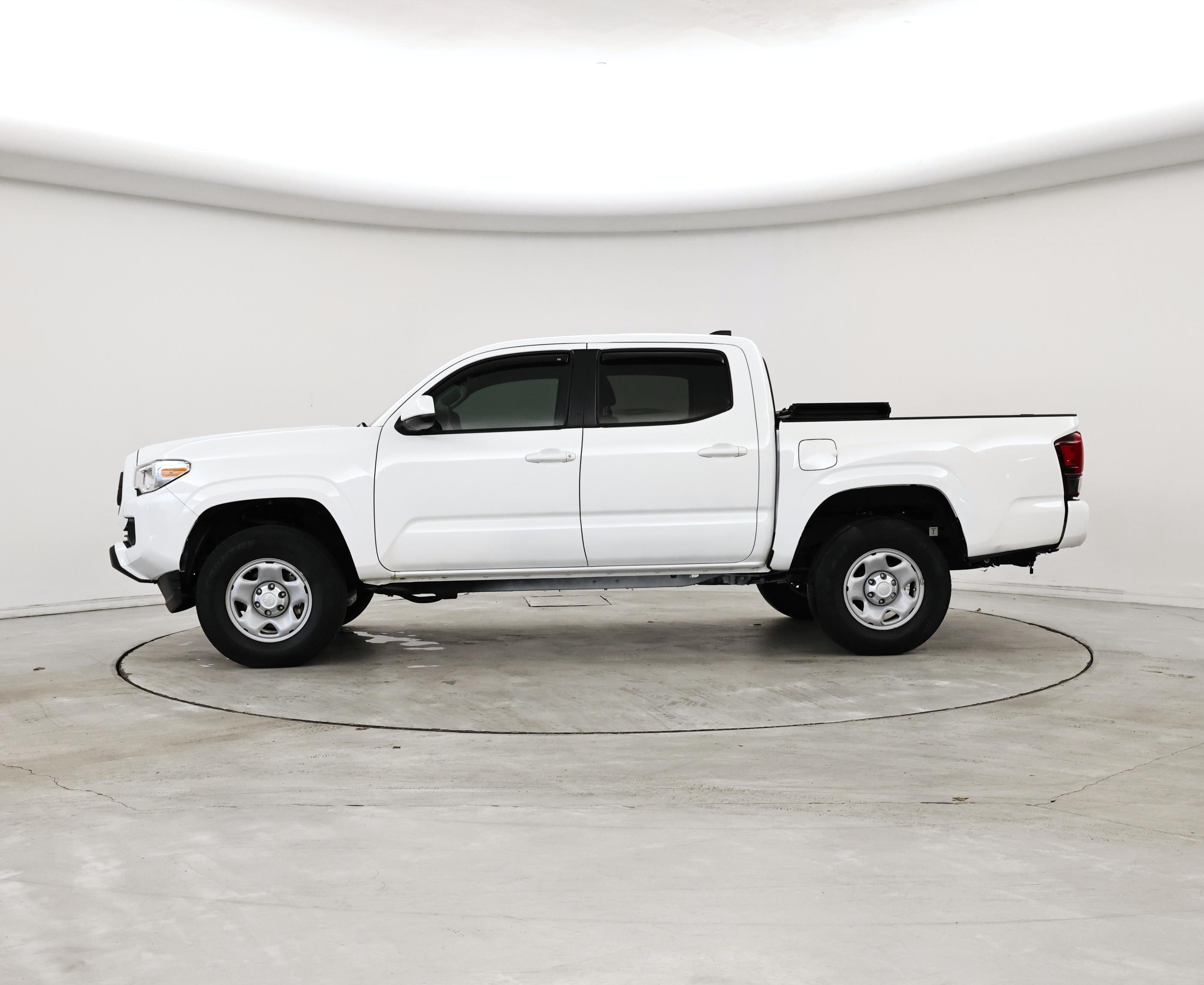 Thumbnail: 2021 Toyota Tacoma - 3