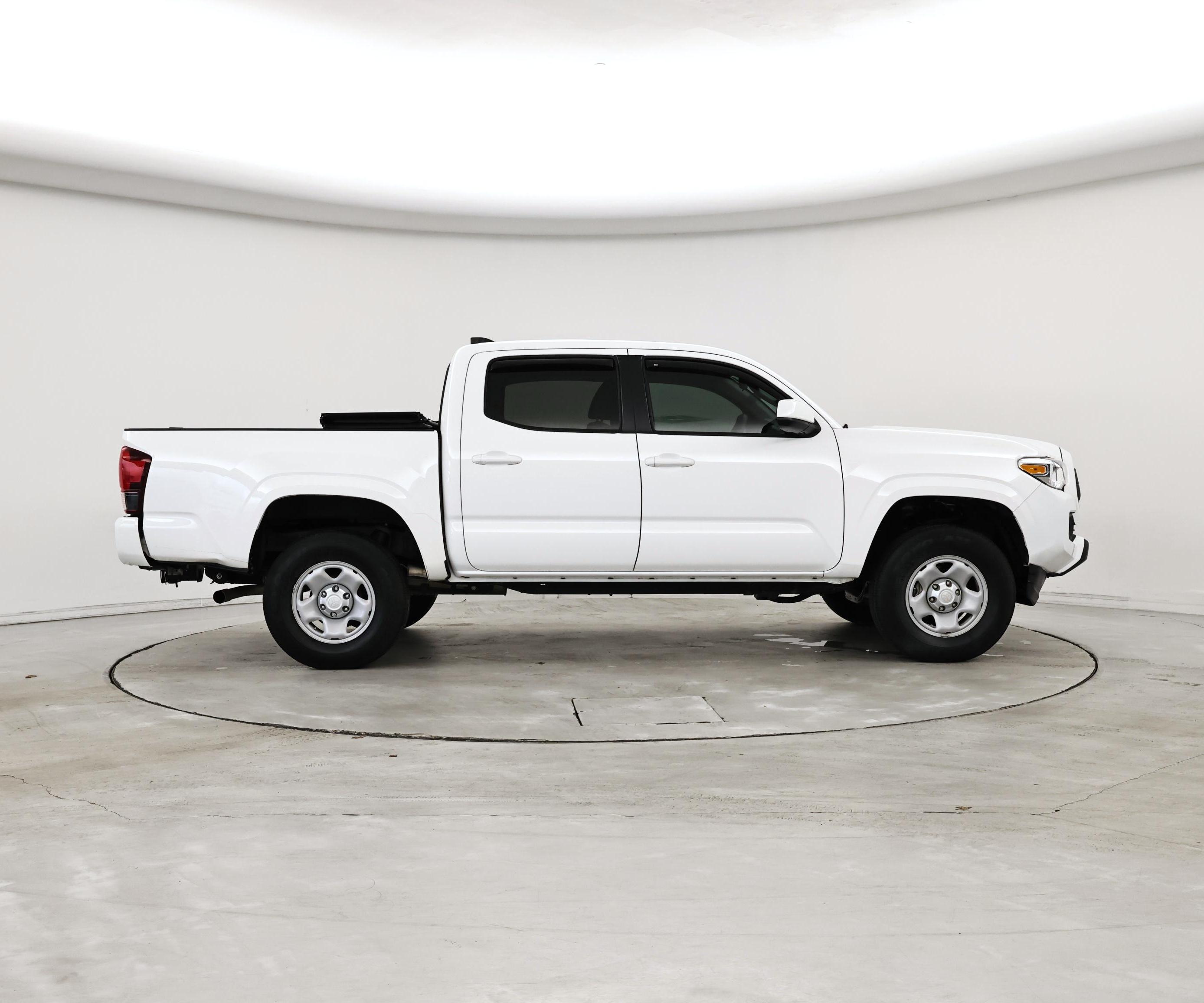 Thumbnail: 2021 Toyota Tacoma - 7