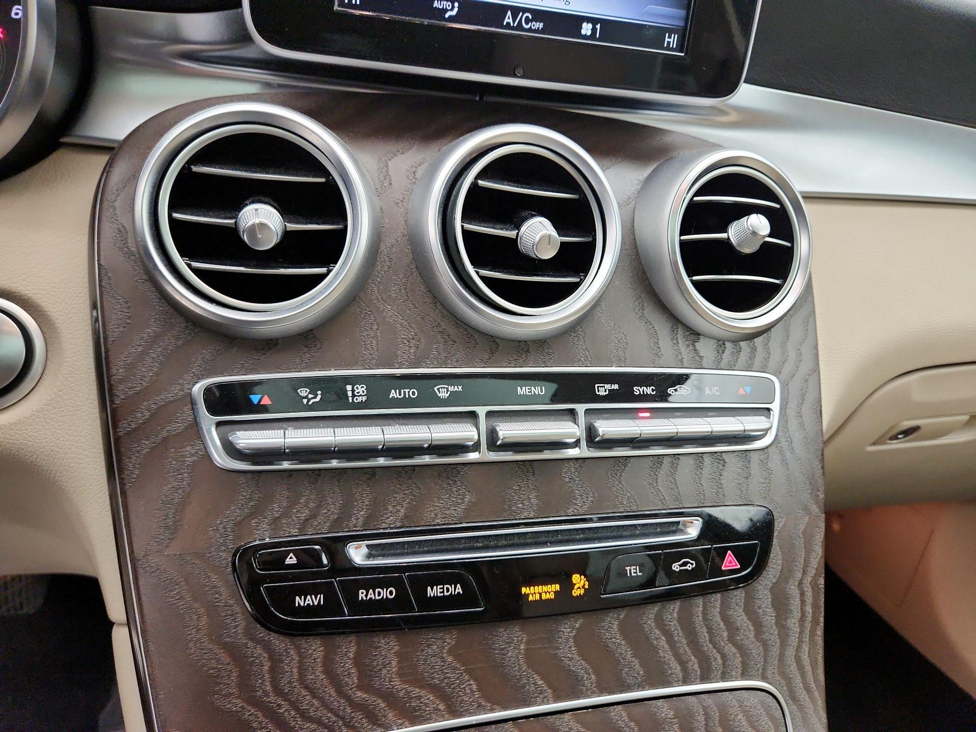 Thumbnail: 2019 Mercedes-Benz GLC - 17