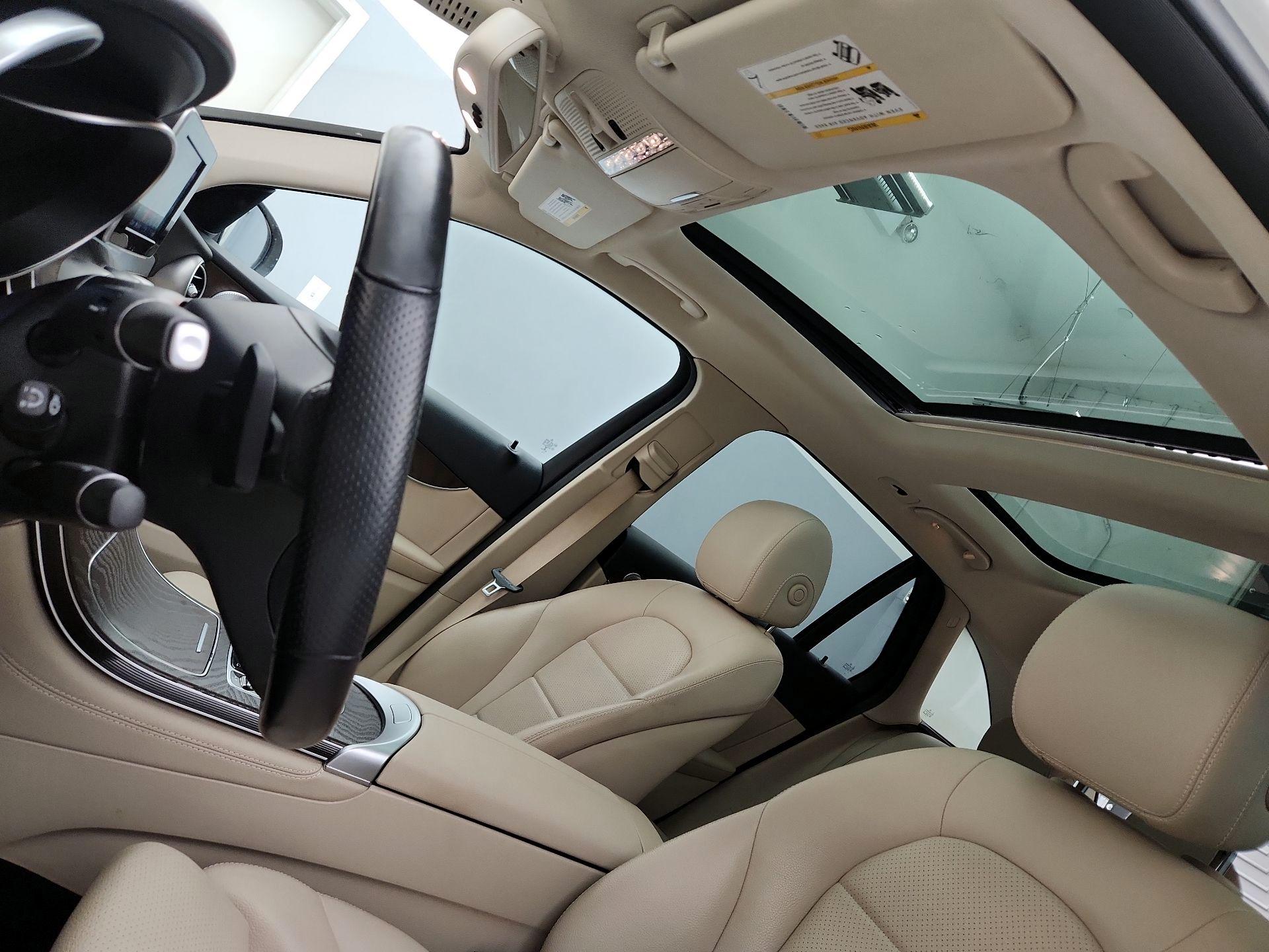 Thumbnail: 2019 Mercedes-Benz GLC - 20