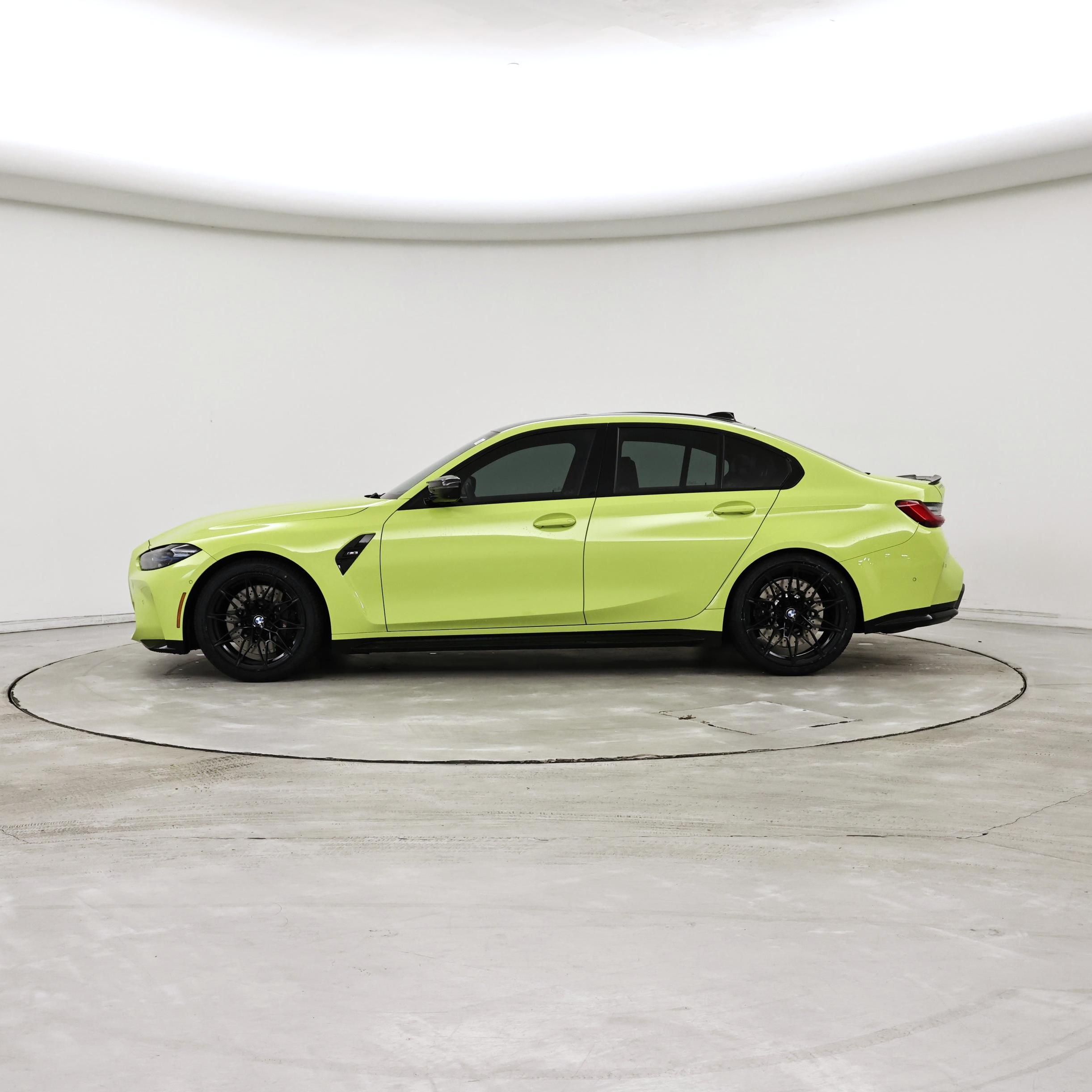 Thumbnail: 2021 BMW M3 - 3