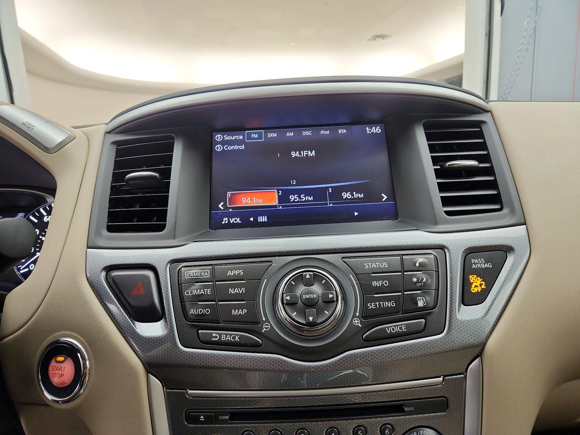 Thumbnail: 2018 Nissan Pathfinder - 16