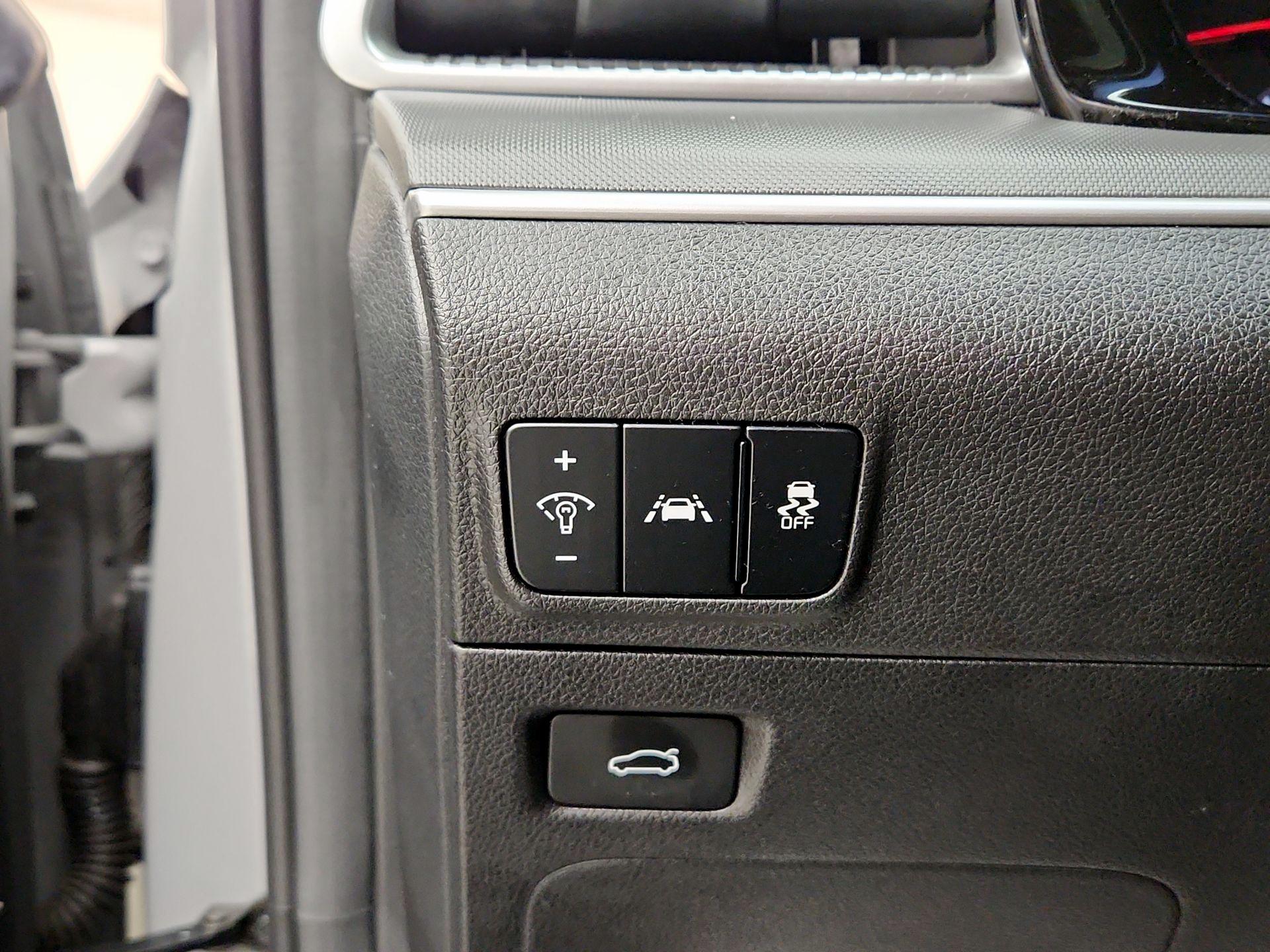 Thumbnail: 2023 Kia K5 - 13