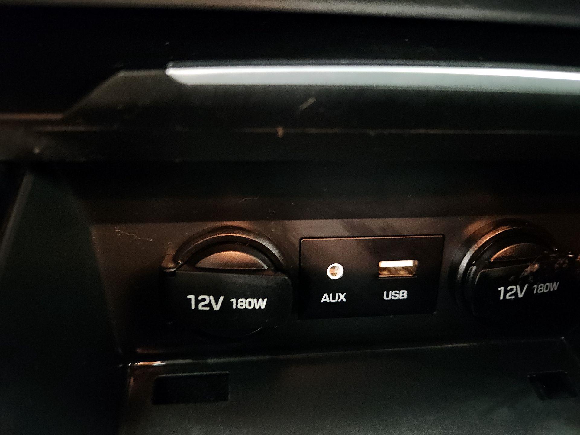 Thumbnail: 2018 Hyundai Elantra - 17