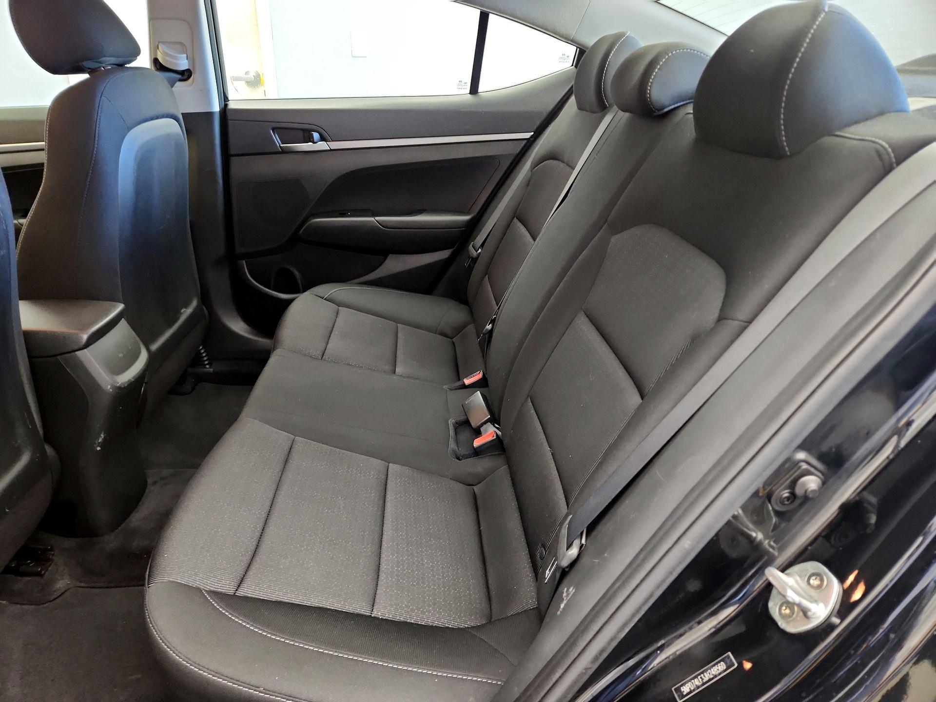 Thumbnail: 2018 Hyundai Elantra - 18