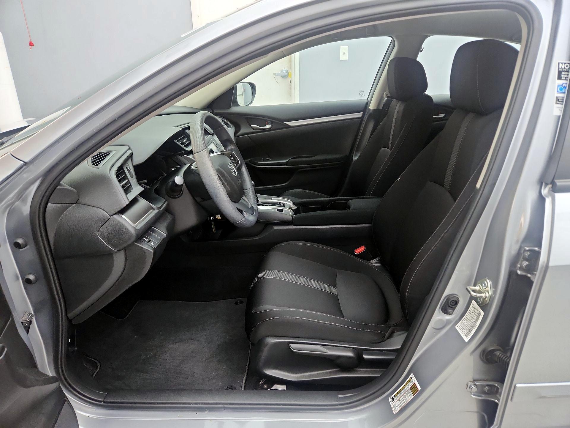 Thumbnail: 2016 Honda Civic - 11