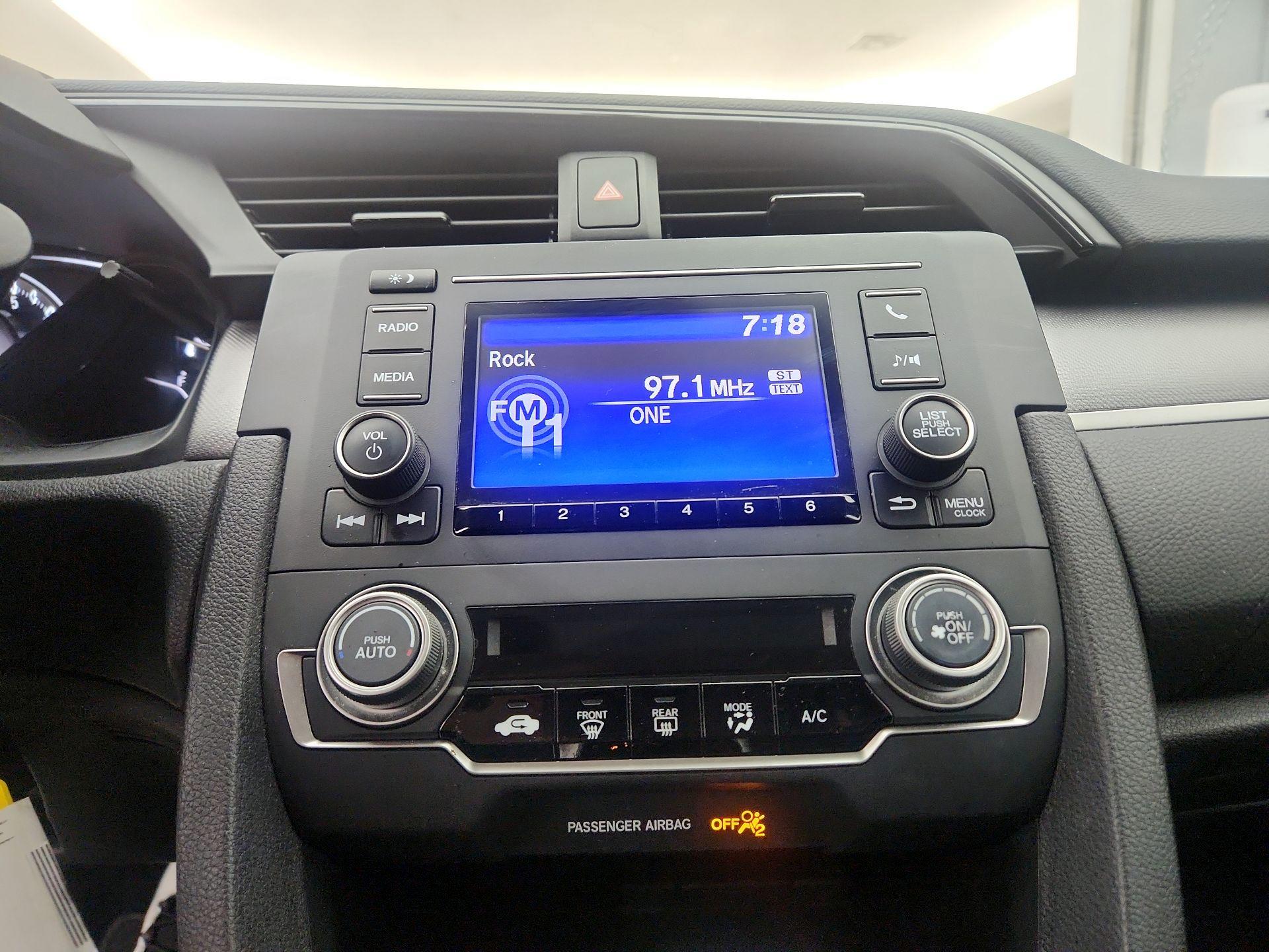 Thumbnail: 2016 Honda Civic - 15