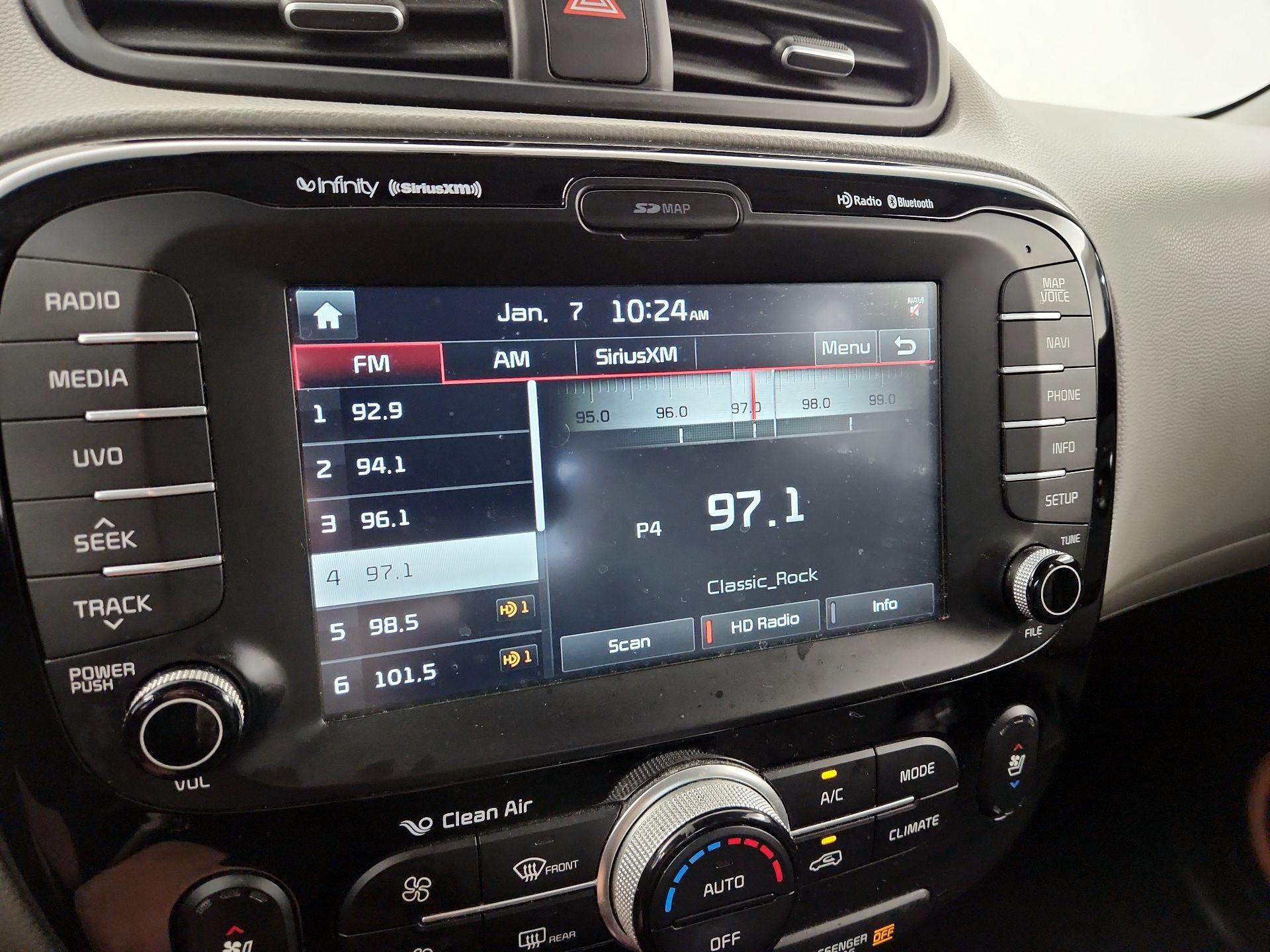 Thumbnail: 2016 Kia Soul - 16