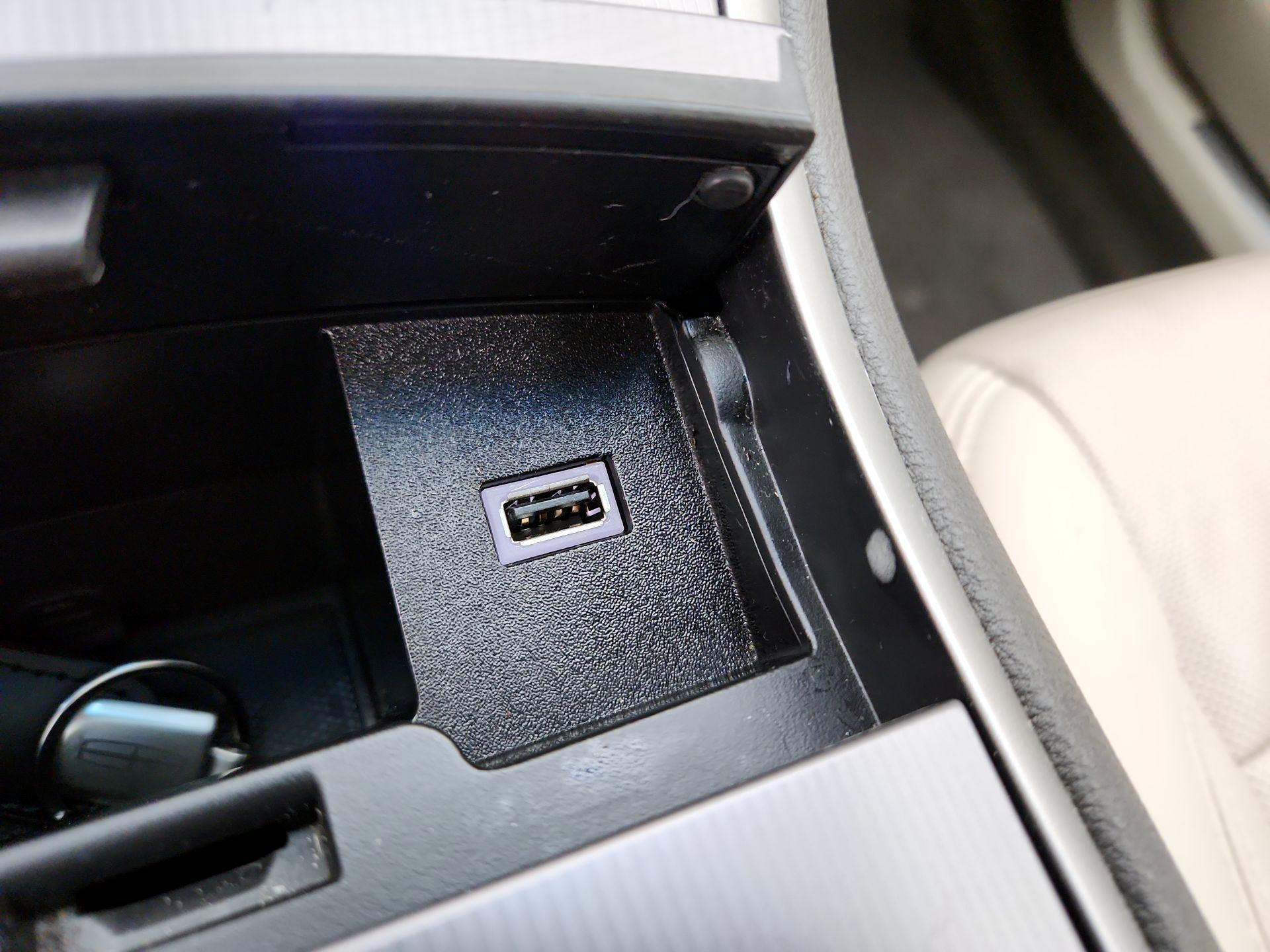 Thumbnail: 2019 Lincoln MKZ - 19