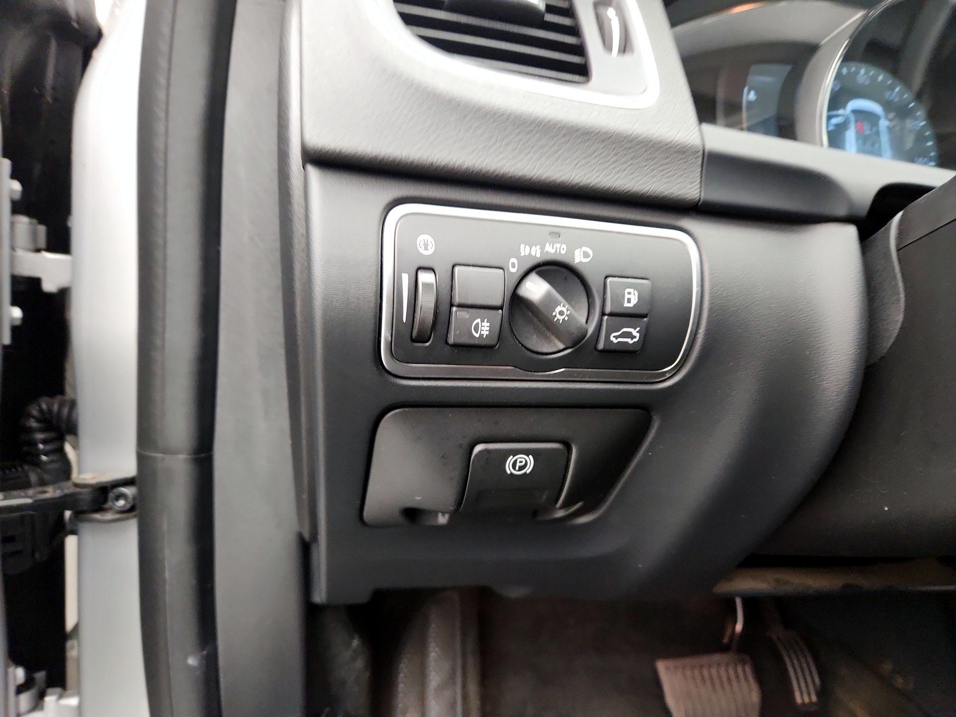 Thumbnail: 2015 Volvo S60 - 13