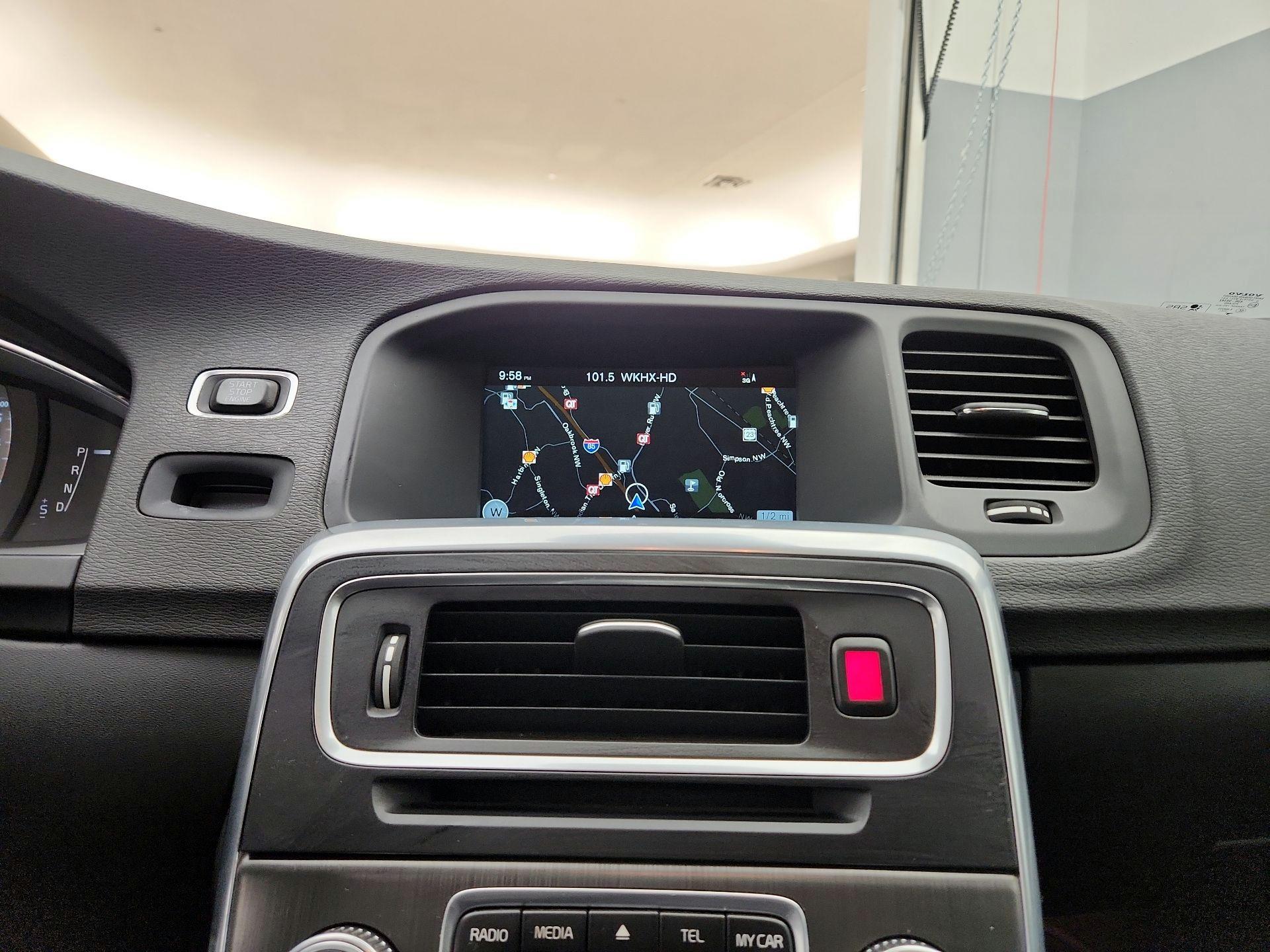 Thumbnail: 2015 Volvo S60 - 14