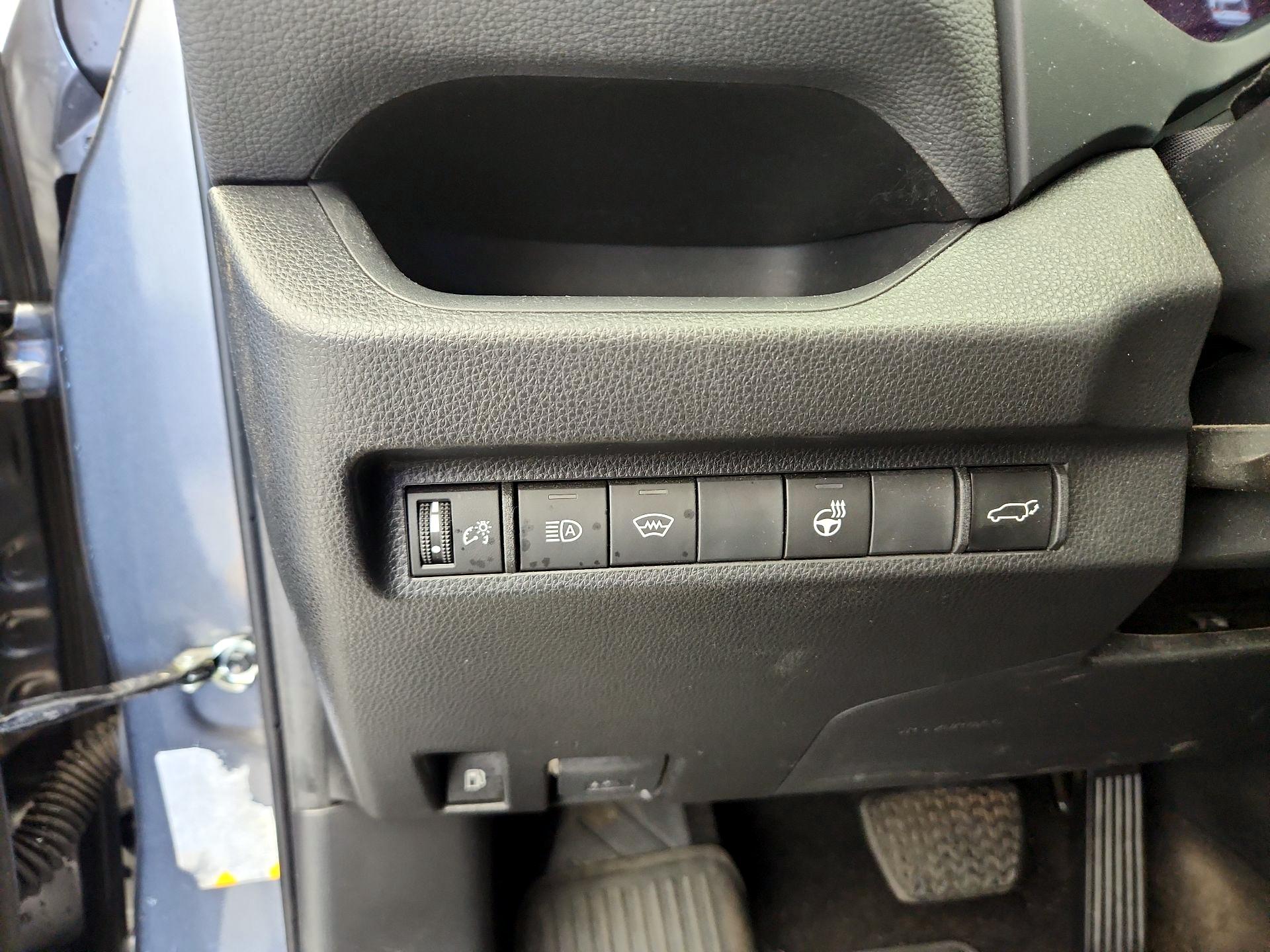 Thumbnail: 2024 Toyota RAV4 - 13