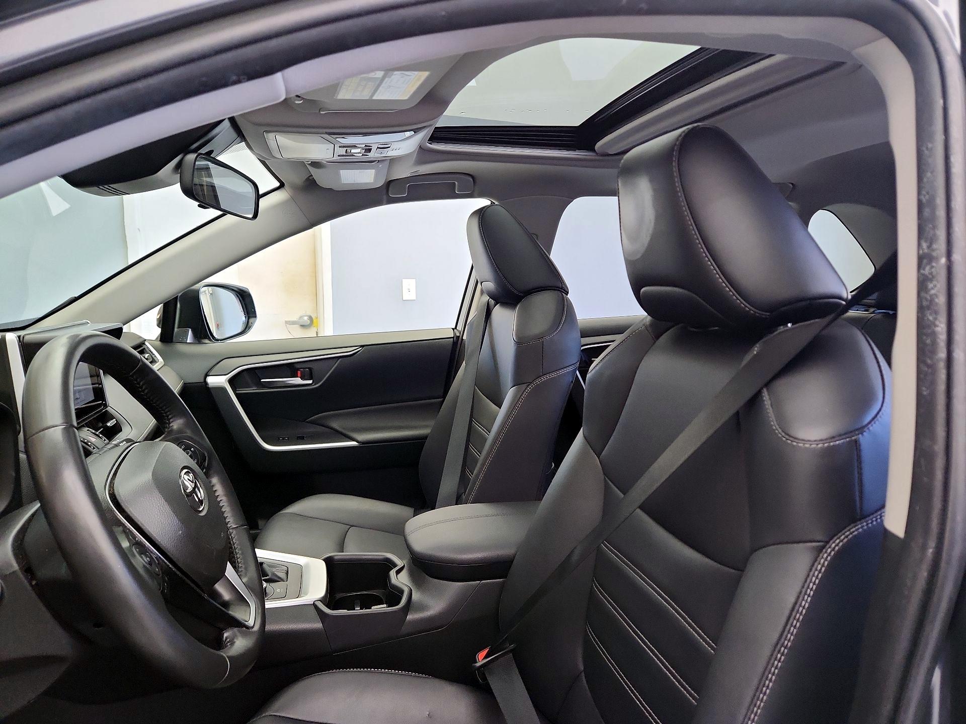 Thumbnail: 2024 Toyota RAV4 - 19