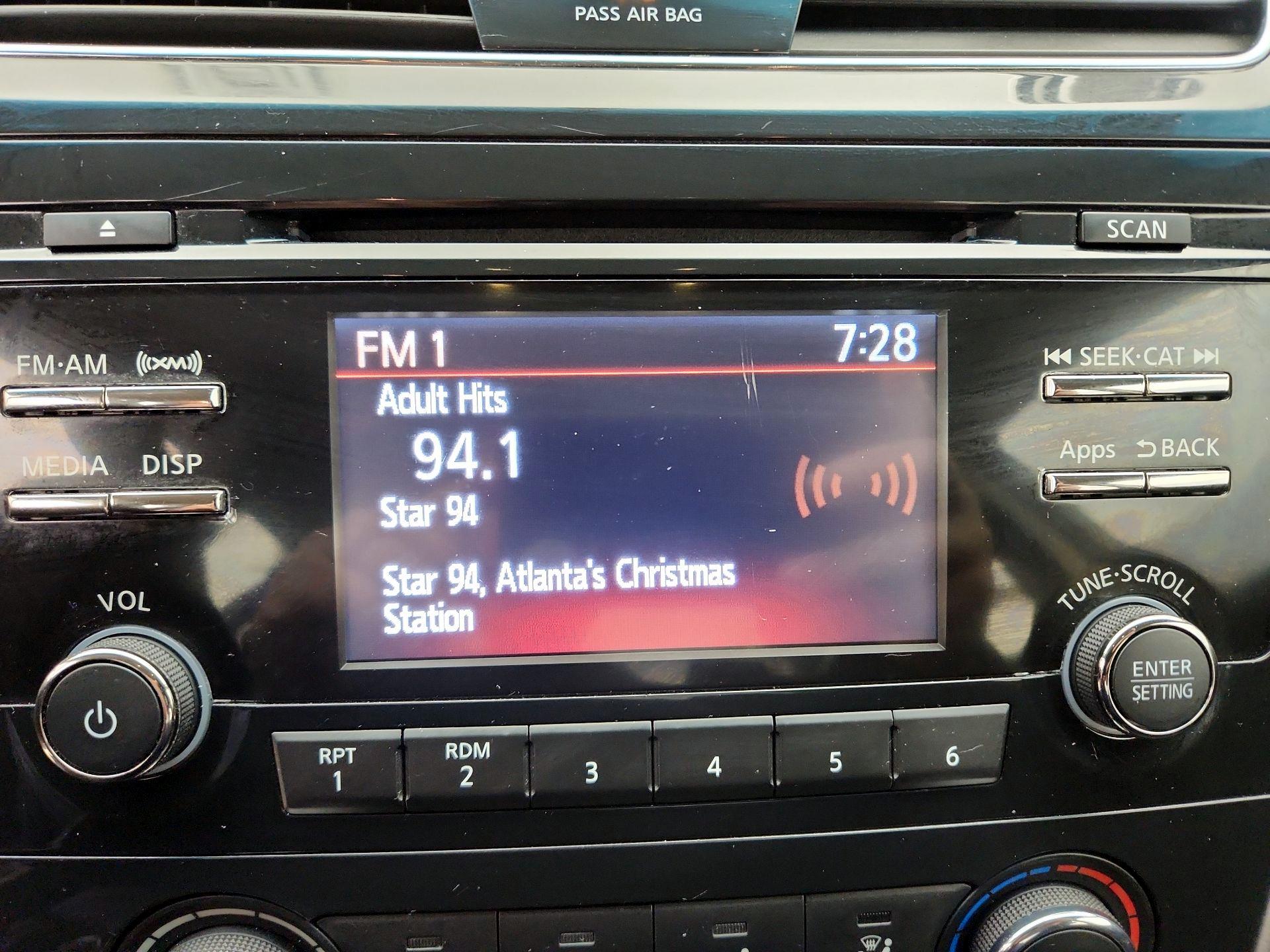 Thumbnail: 2015 Nissan Altima - 15