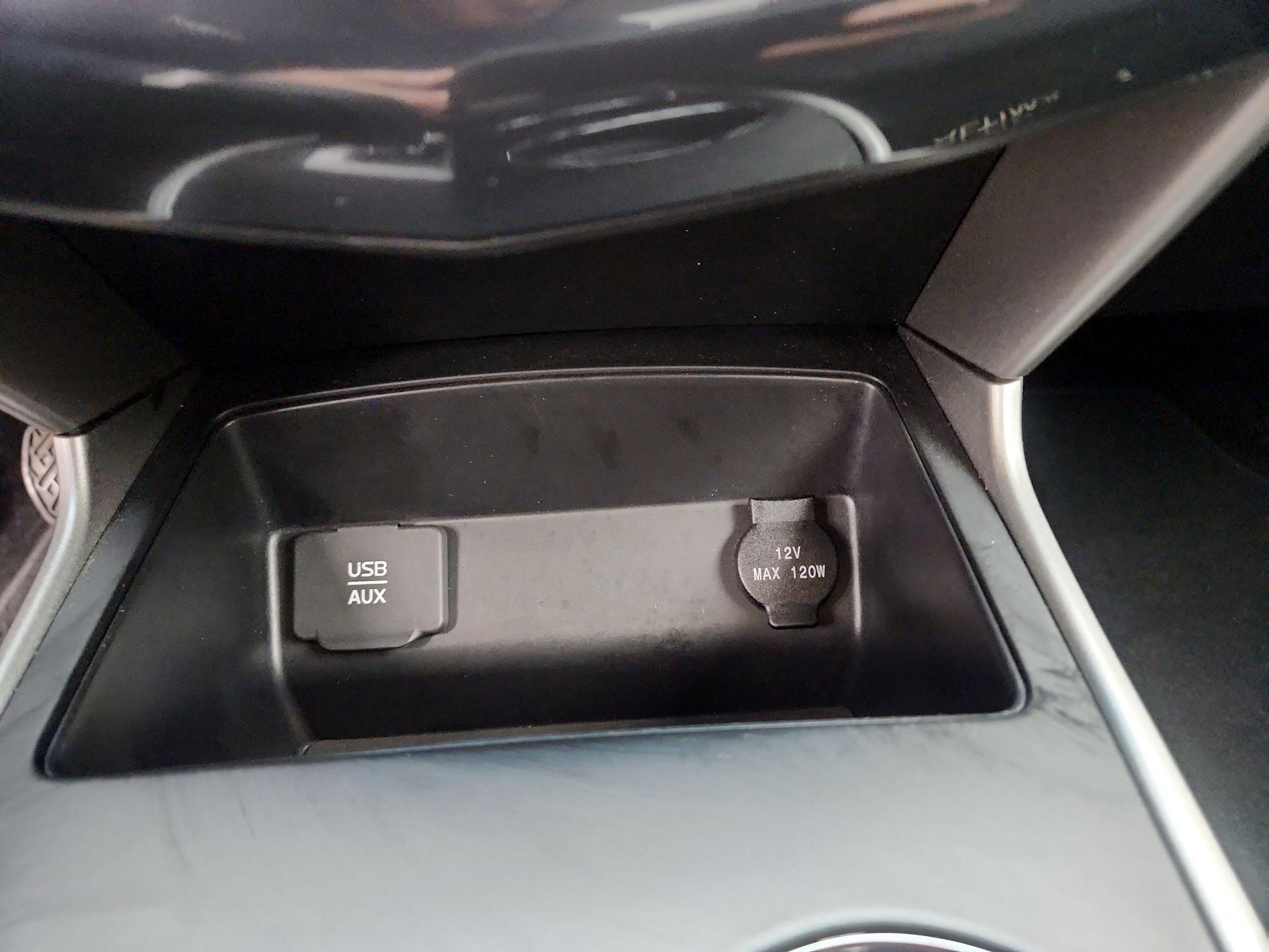 Thumbnail: 2015 Nissan Altima - 18