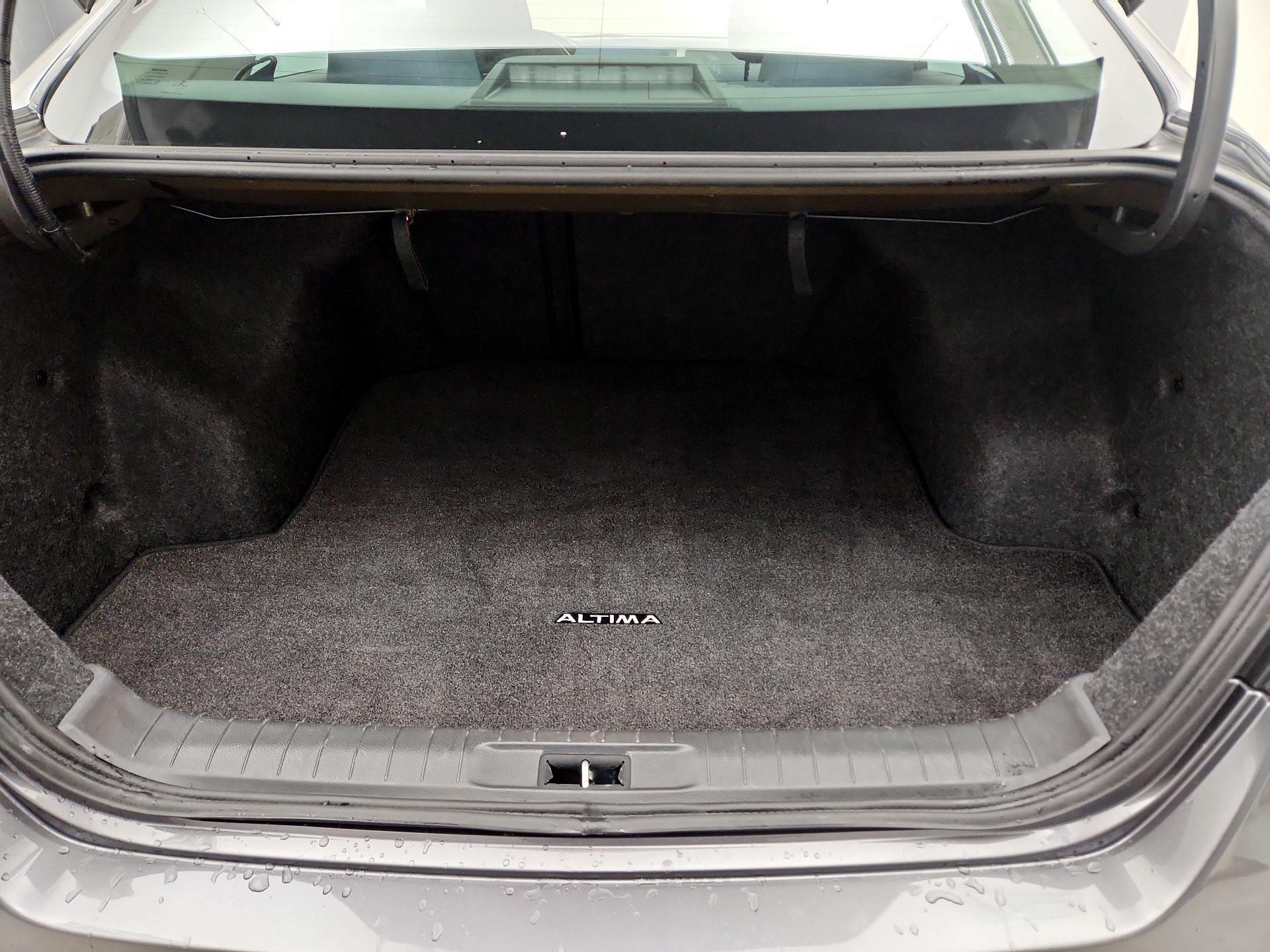 Thumbnail: 2015 Nissan Altima - 20