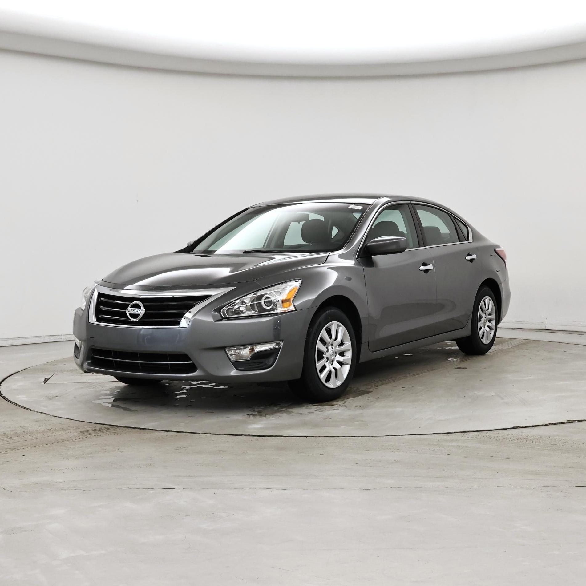 Thumbnail: 2015 Nissan Altima - 4