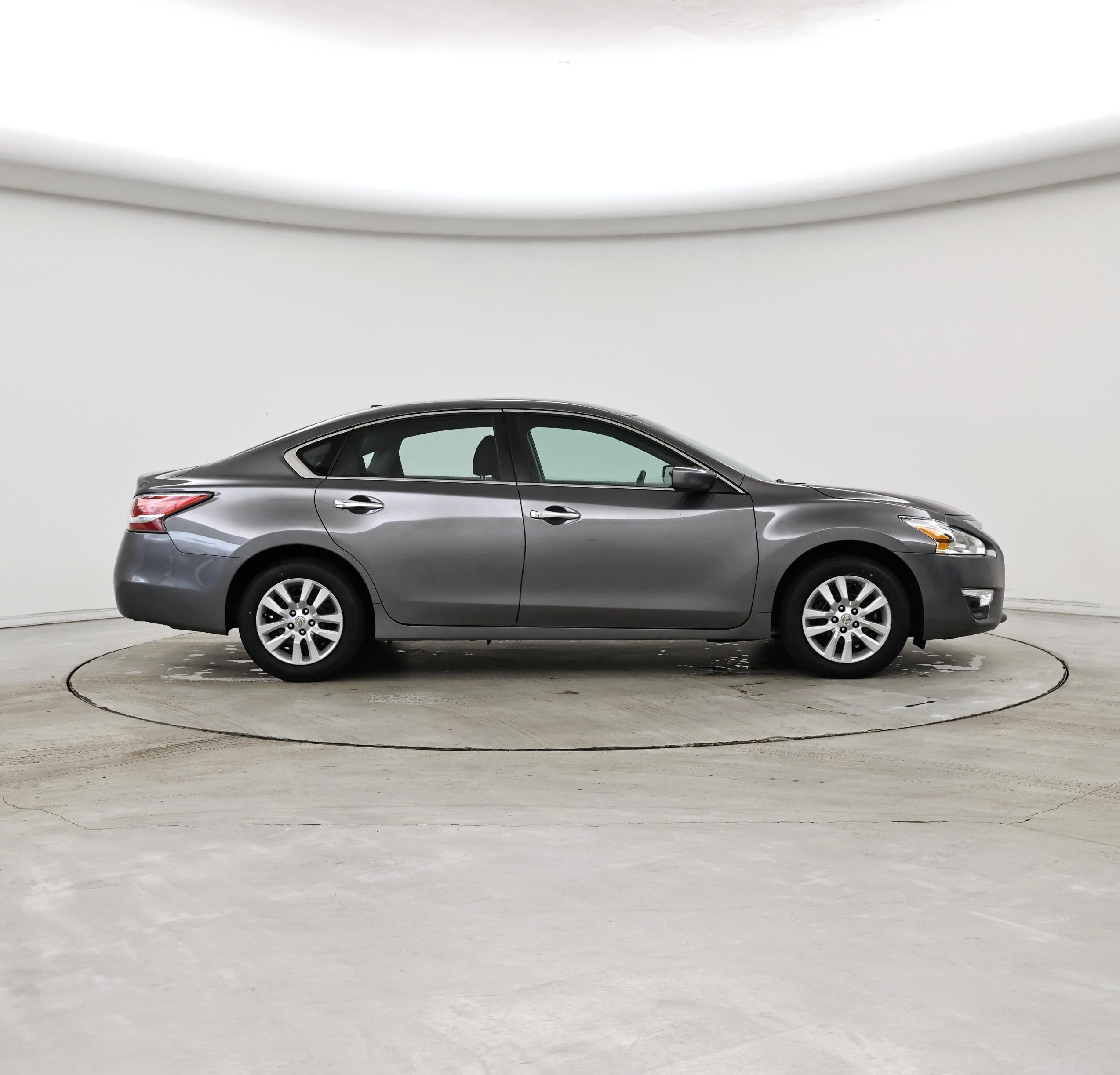 Thumbnail: 2015 Nissan Altima - 7