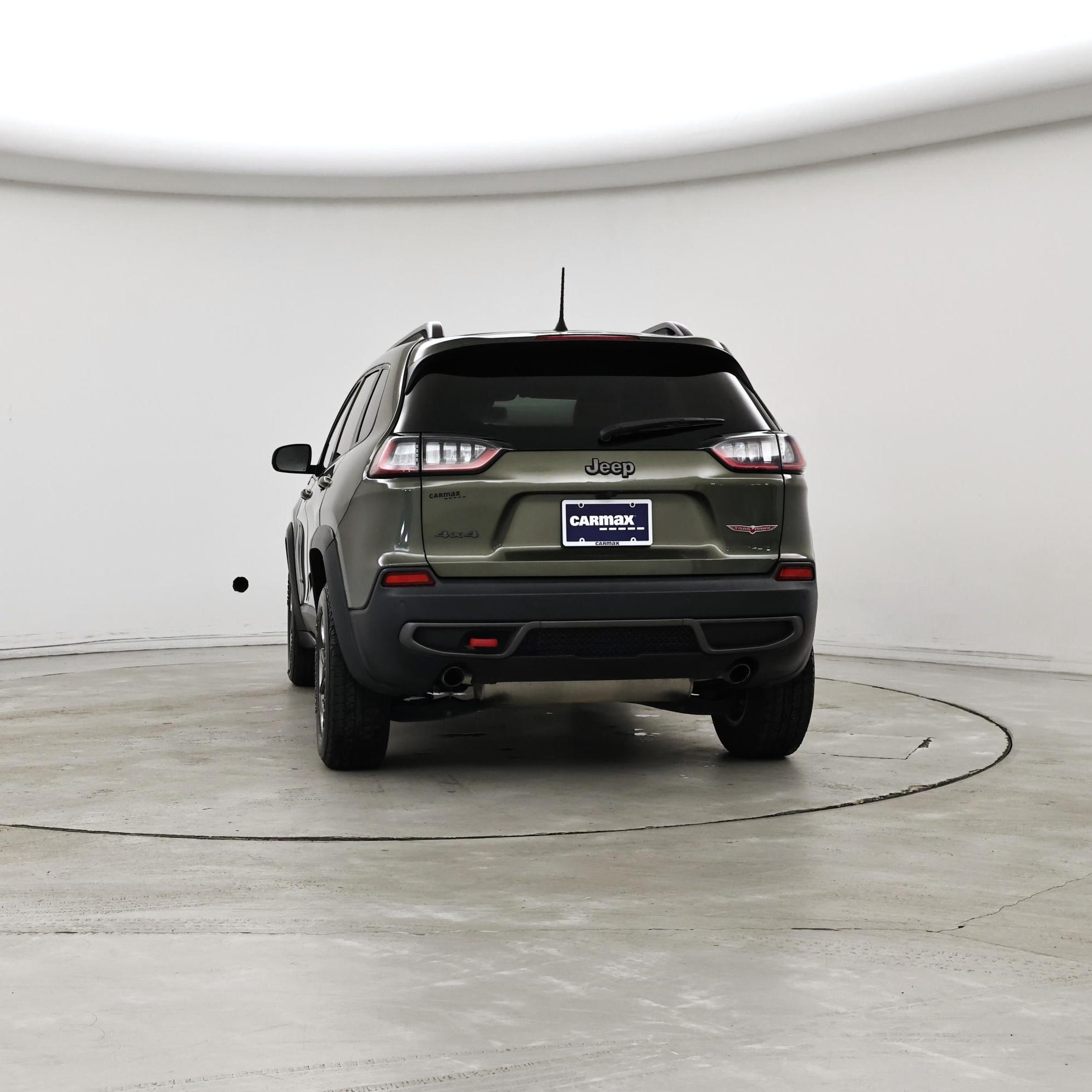 Thumbnail: 2019 Jeep Cherokee - 6