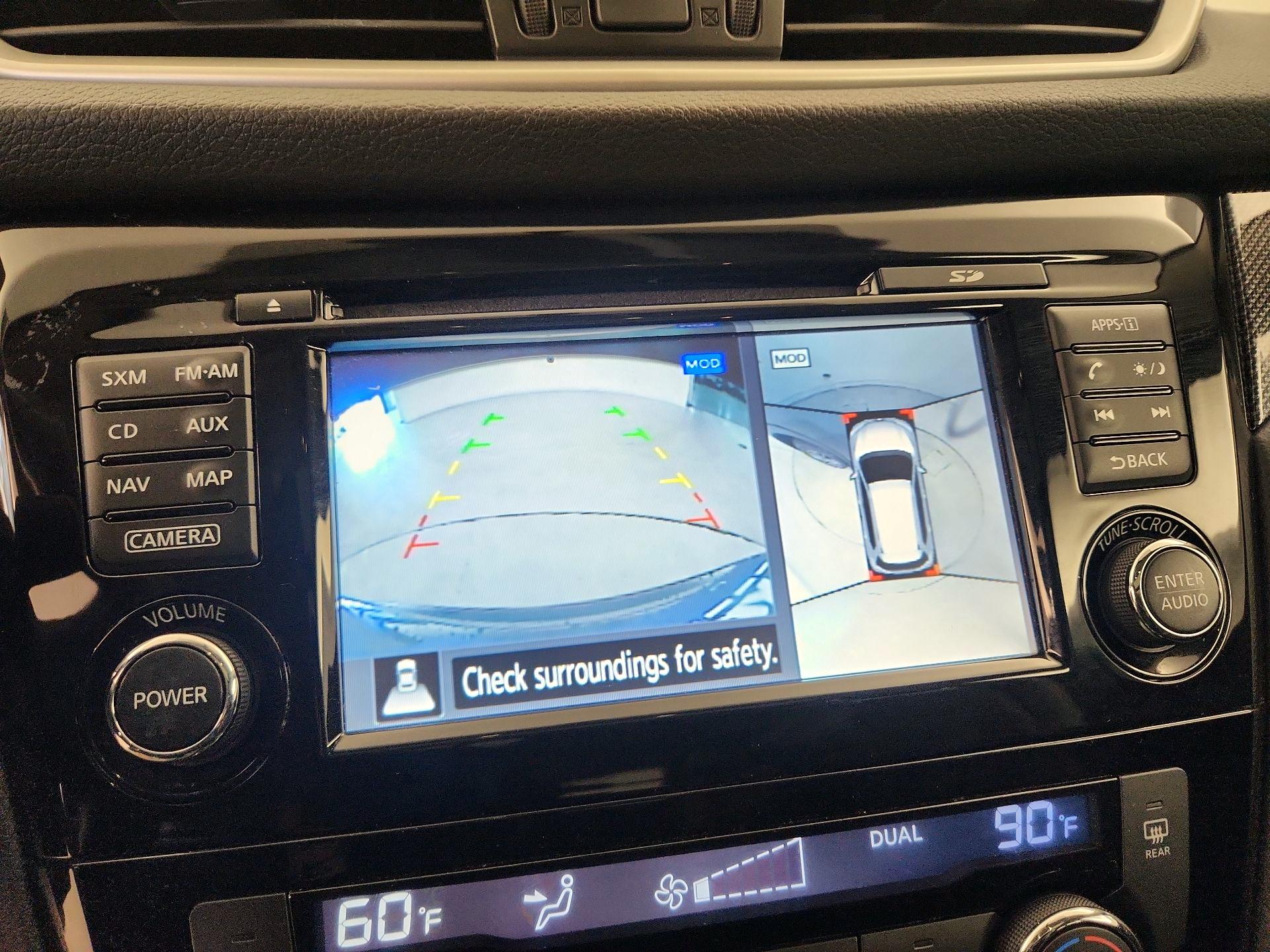 Thumbnail: 2016 Nissan Rogue - 15