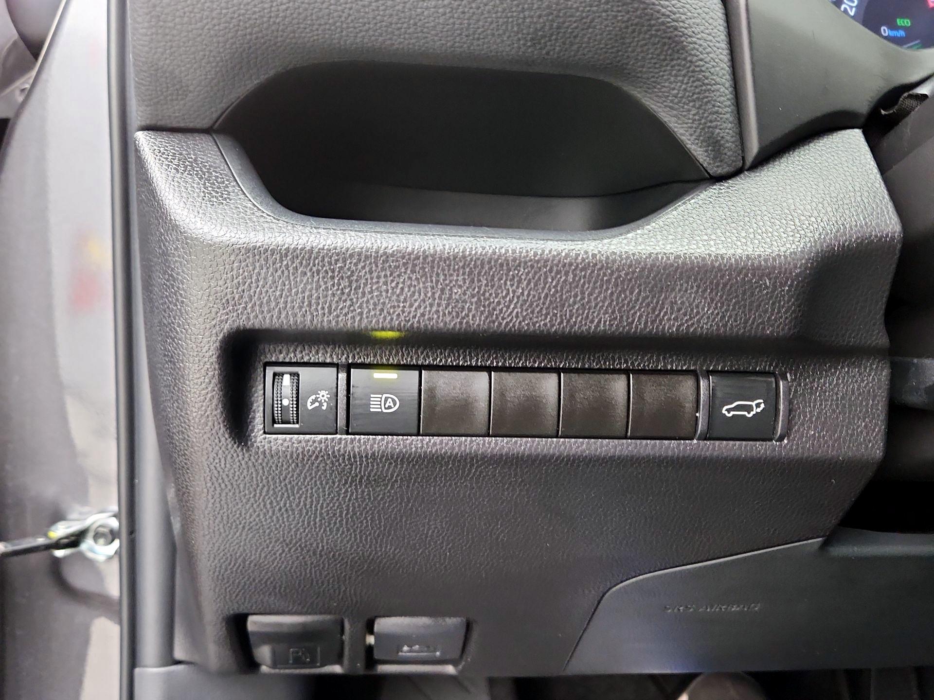 Thumbnail: 2025 Toyota RAV4 - 13