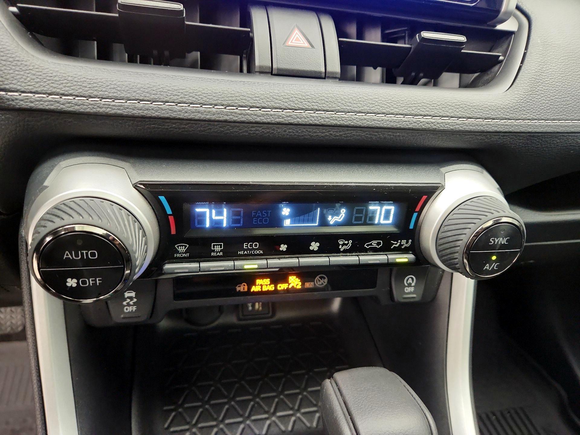 Thumbnail: 2025 Toyota RAV4 - 17