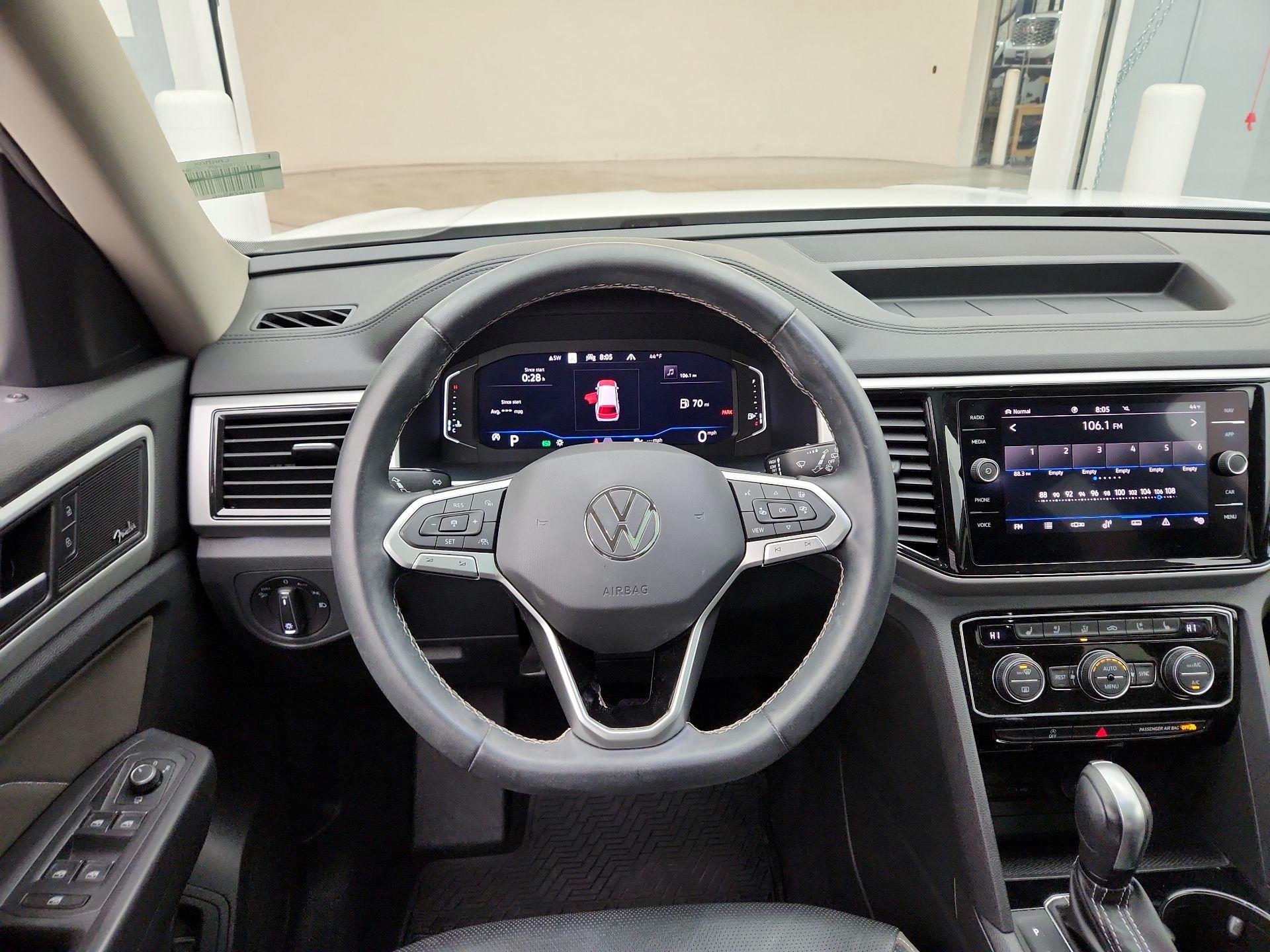 Thumbnail: 2021 Volkswagen Atlas - 10