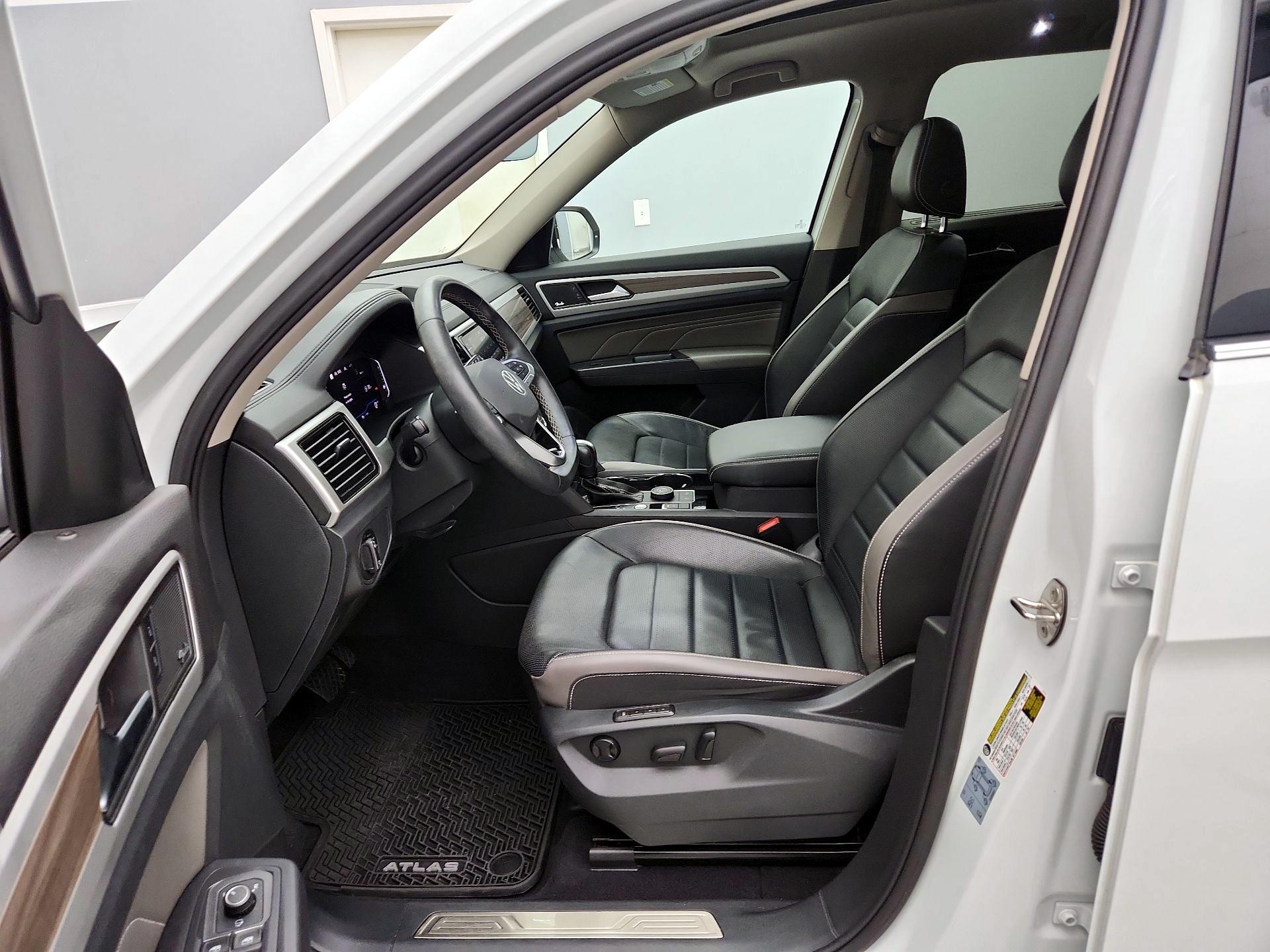 Thumbnail: 2021 Volkswagen Atlas - 11