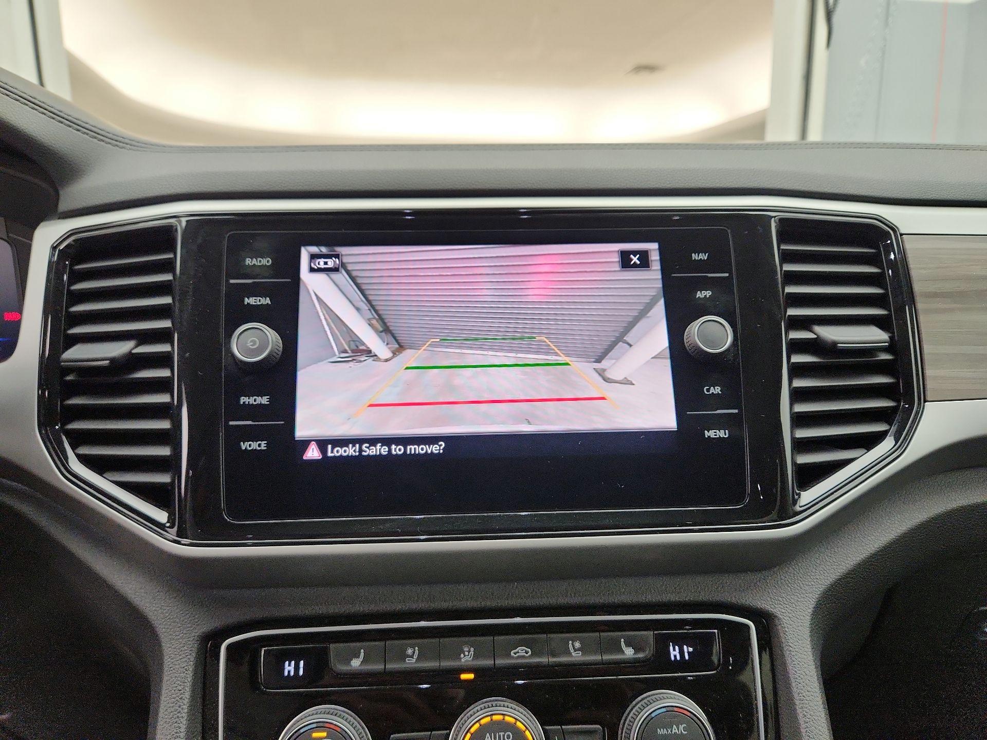 Thumbnail: 2021 Volkswagen Atlas - 14