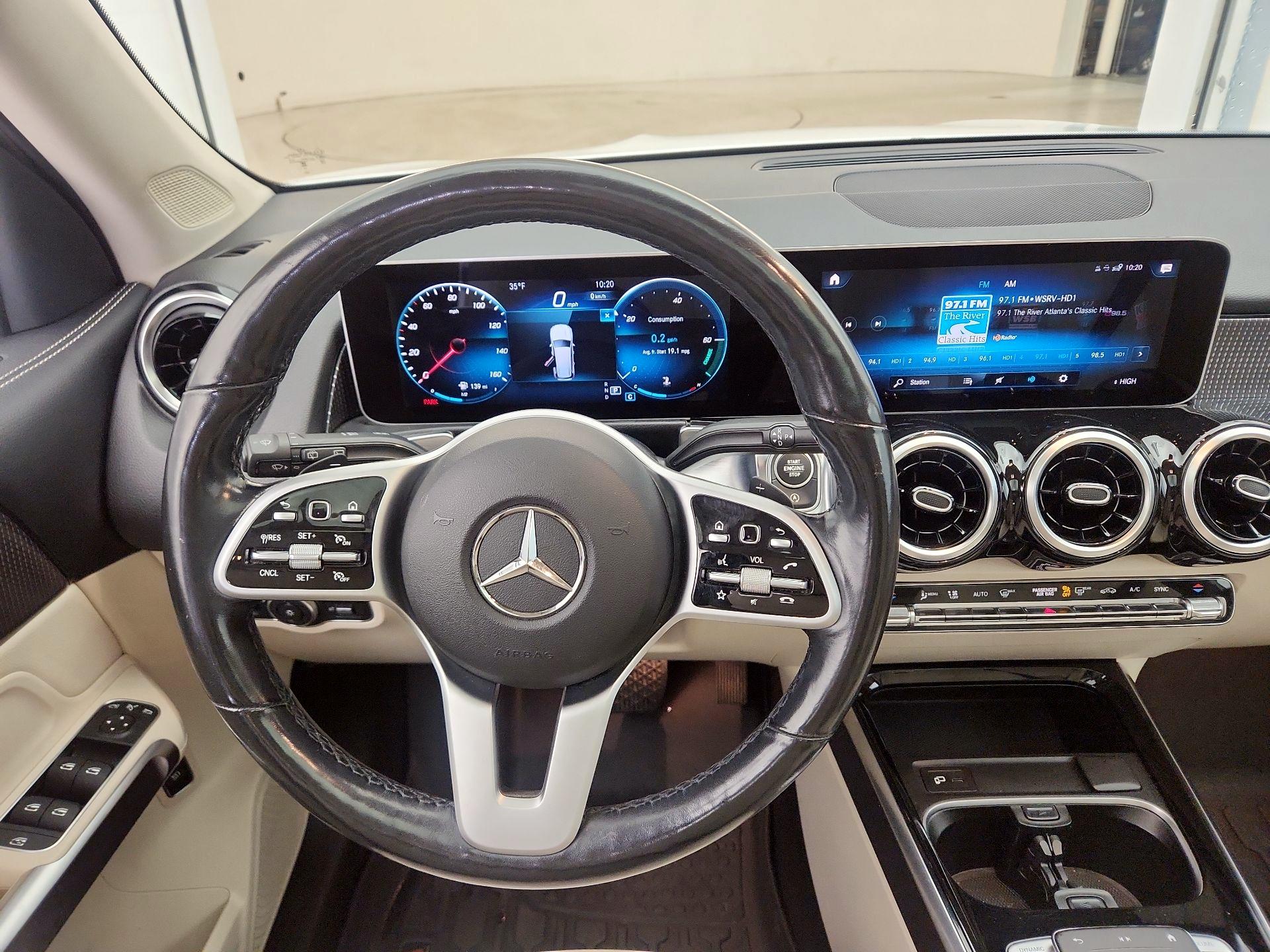 Thumbnail: 2020 Mercedes-Benz GLB - 10