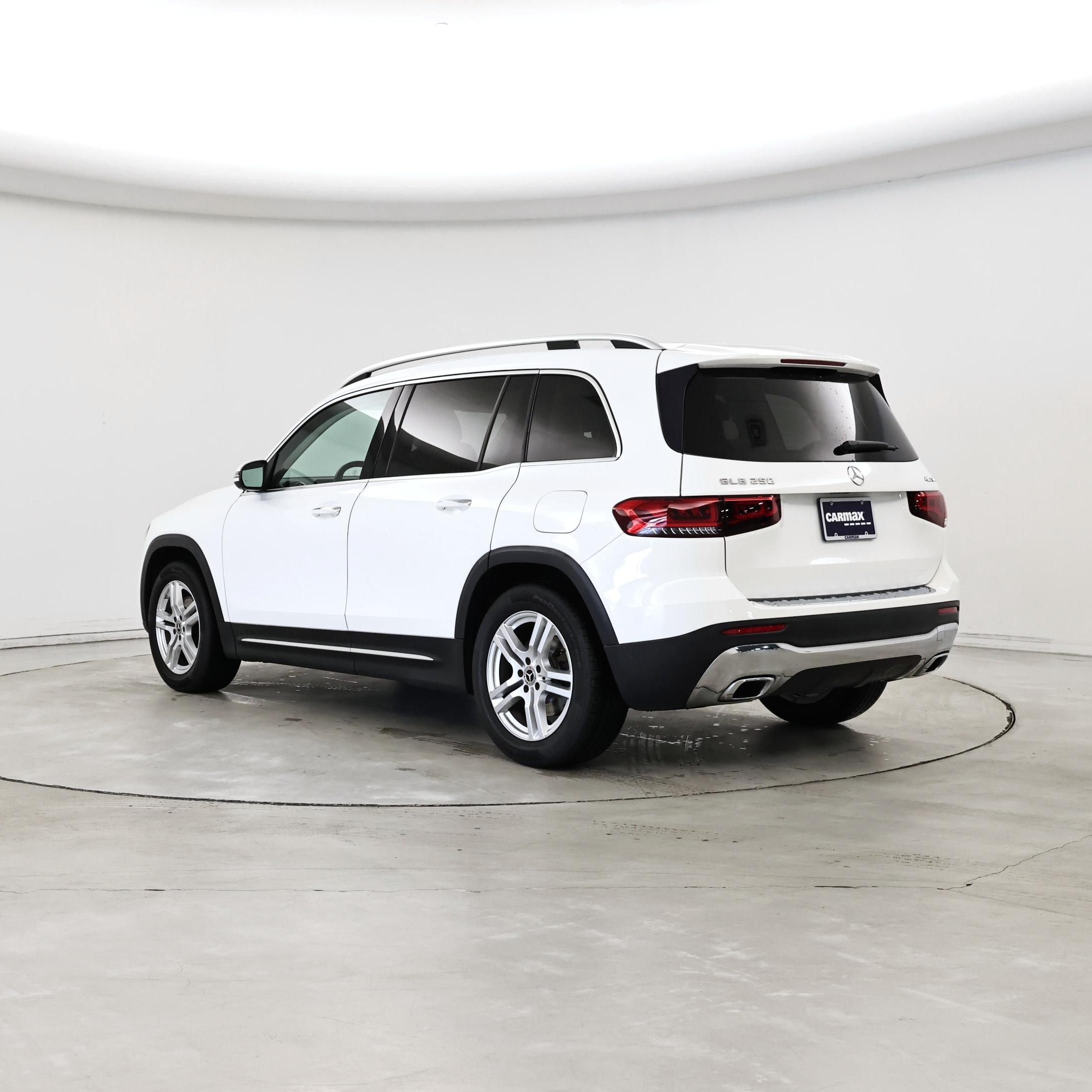 Thumbnail: 2020 Mercedes-Benz GLB - 2