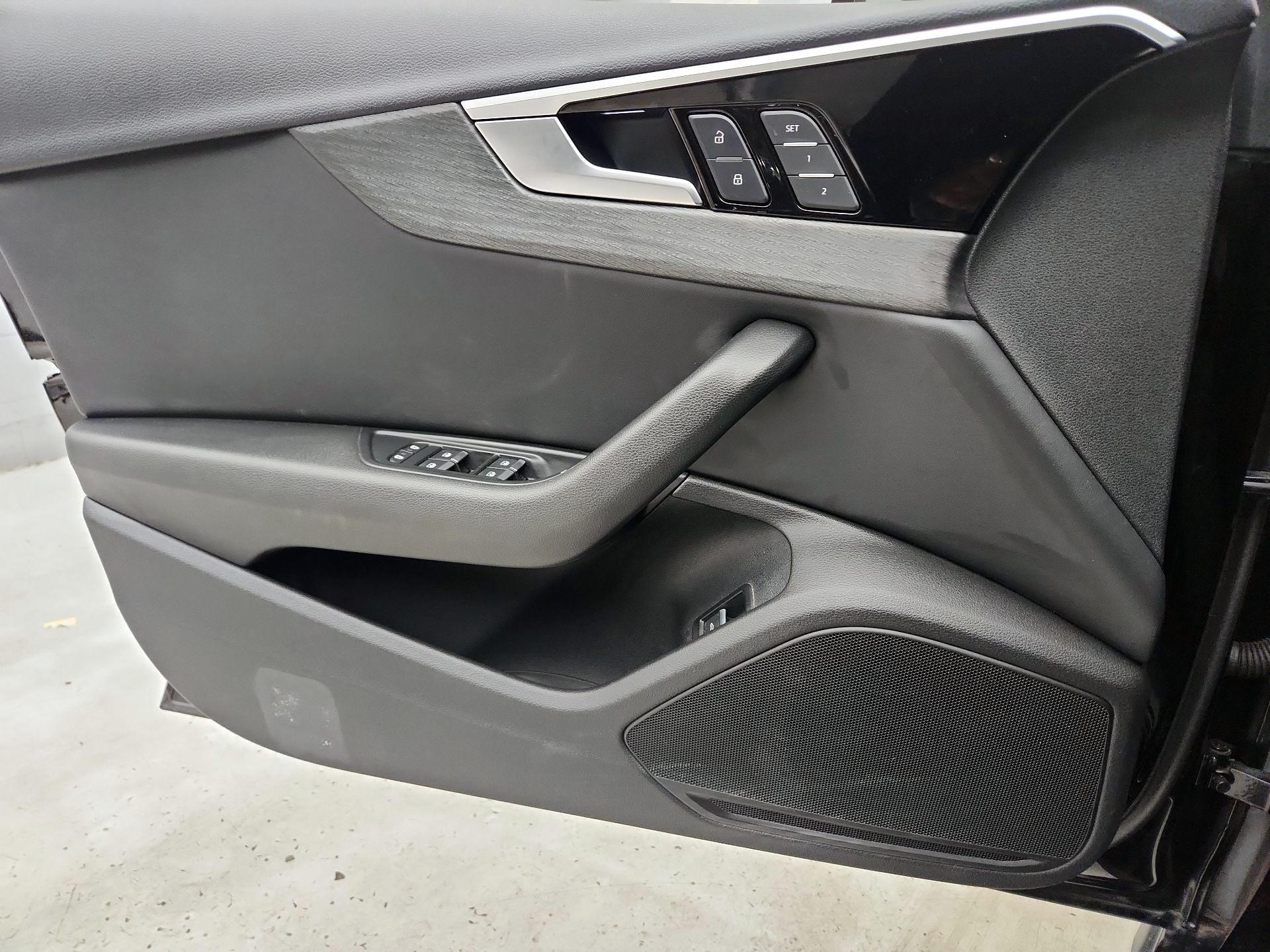 Thumbnail: 2020 Audi A4 - 12