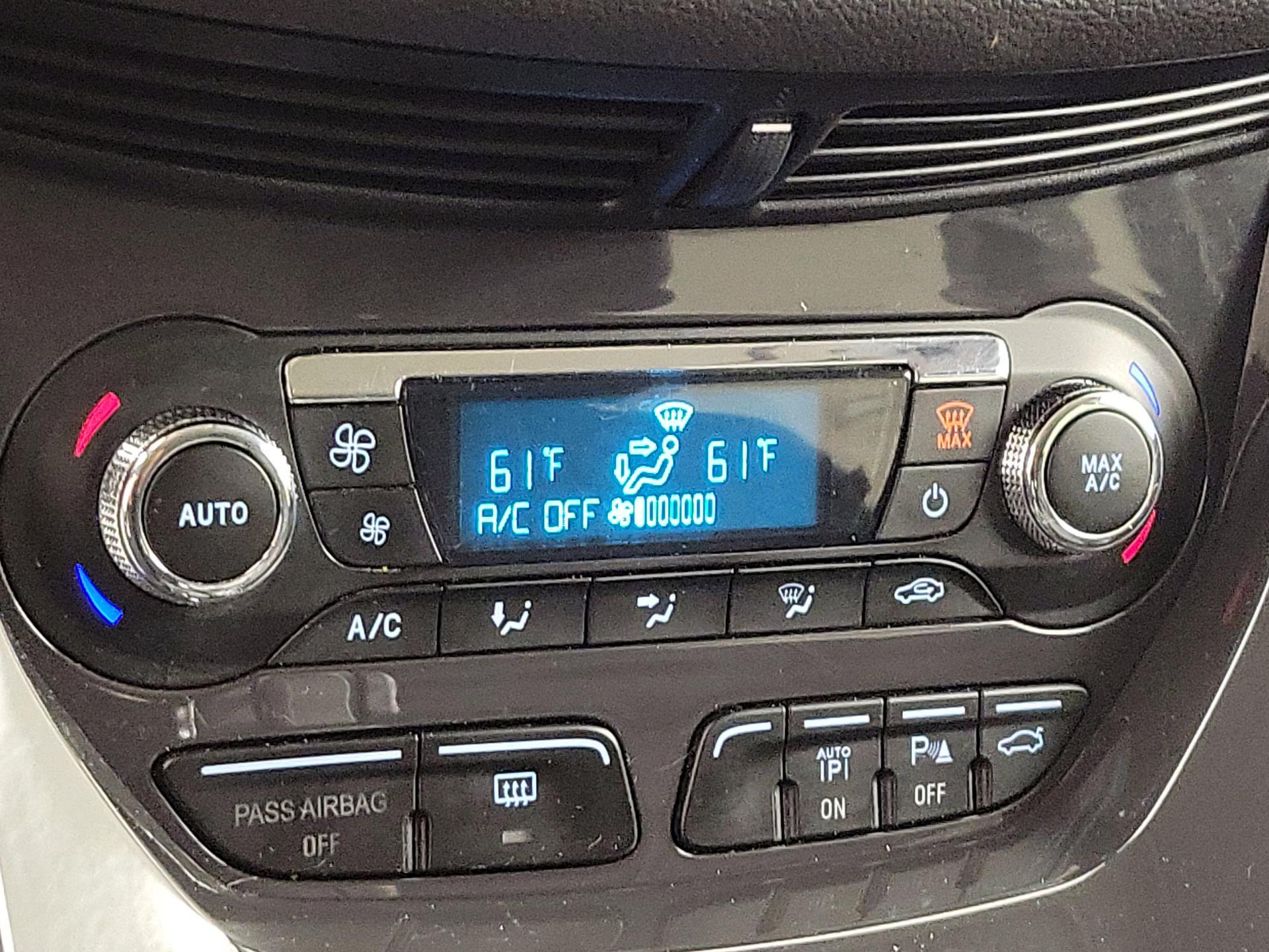 Thumbnail: 2014 Ford Escape - 16