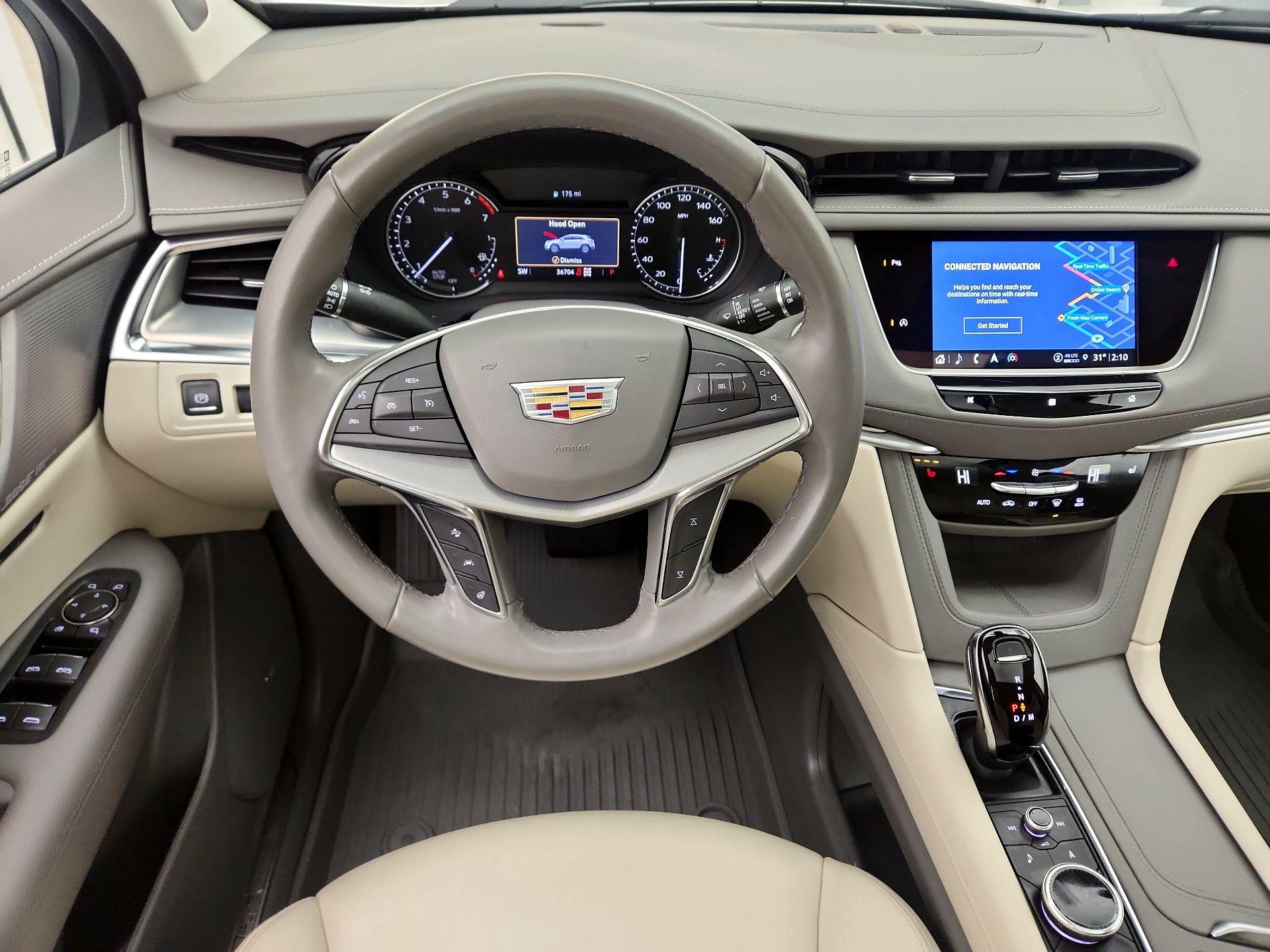 Thumbnail: 2021 Cadillac XT5 - 10