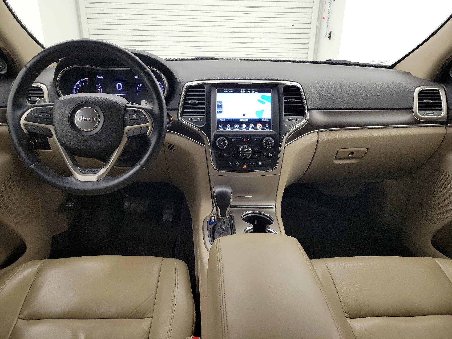 Thumbnail: 2017 Jeep Grand Cherokee - 9