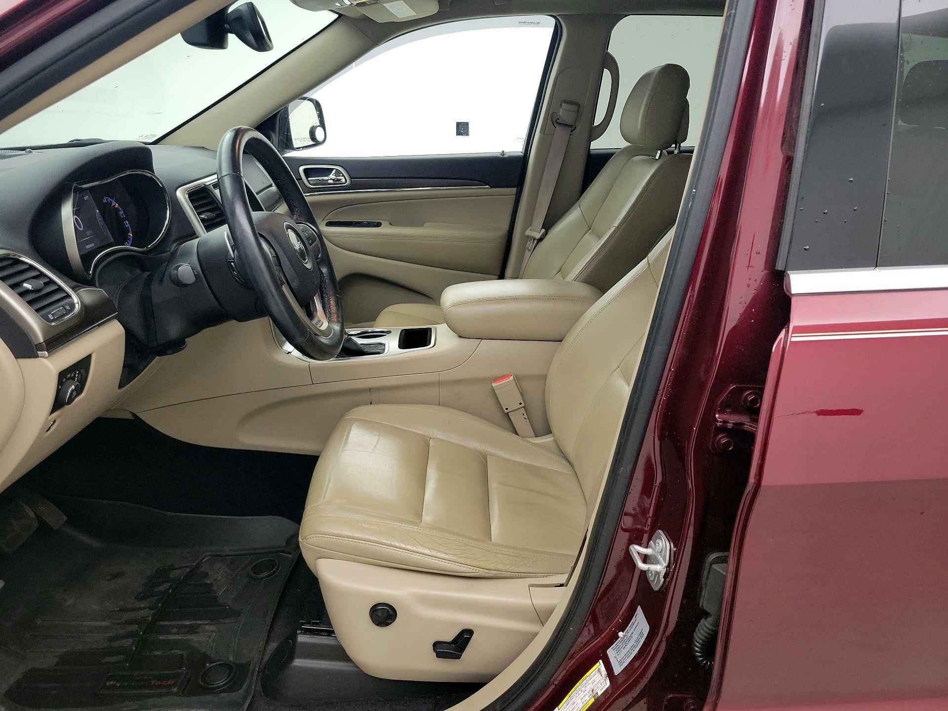 Thumbnail: 2017 Jeep Grand Cherokee - 11