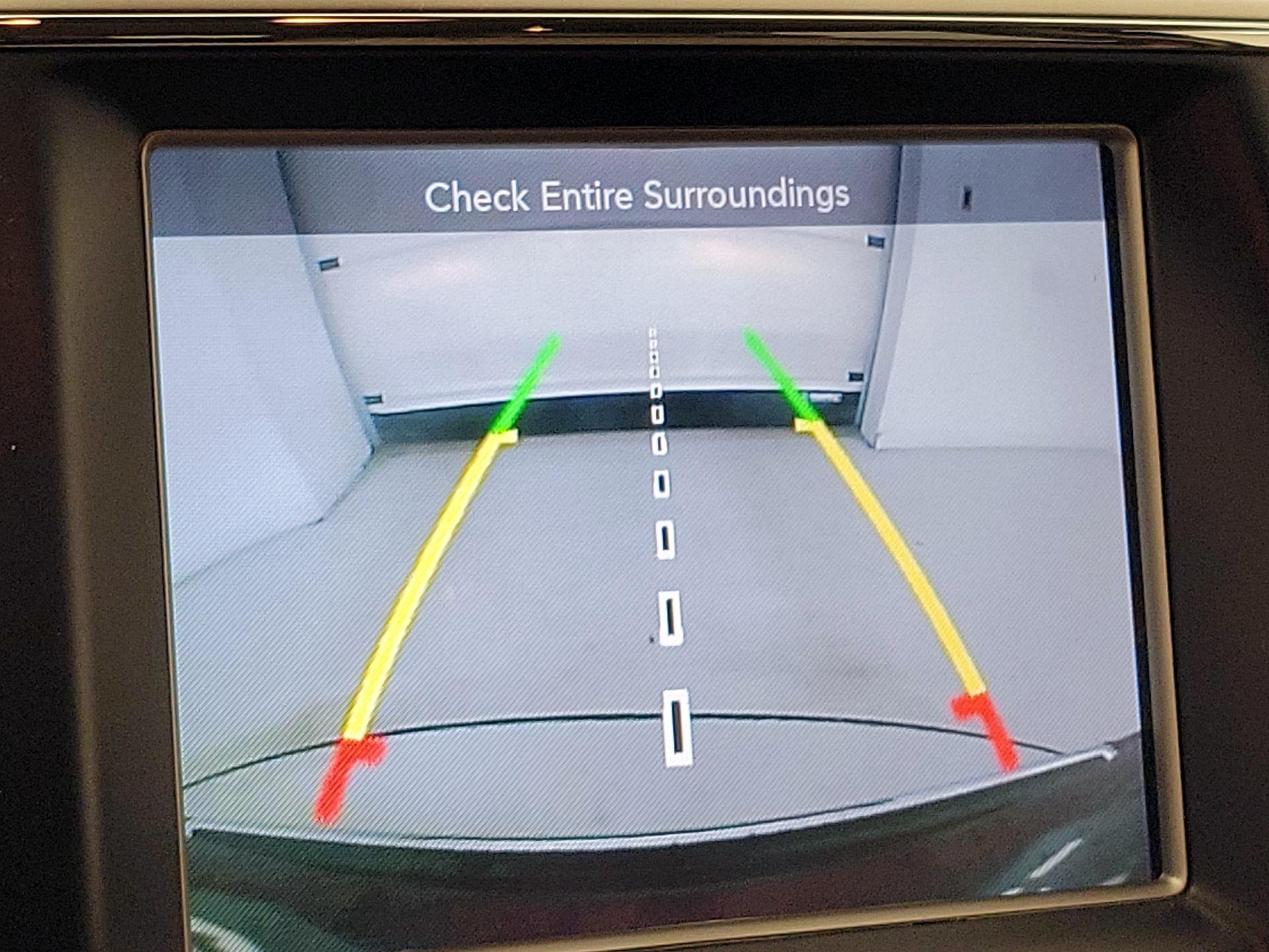 Thumbnail: 2017 Jeep Grand Cherokee - 15