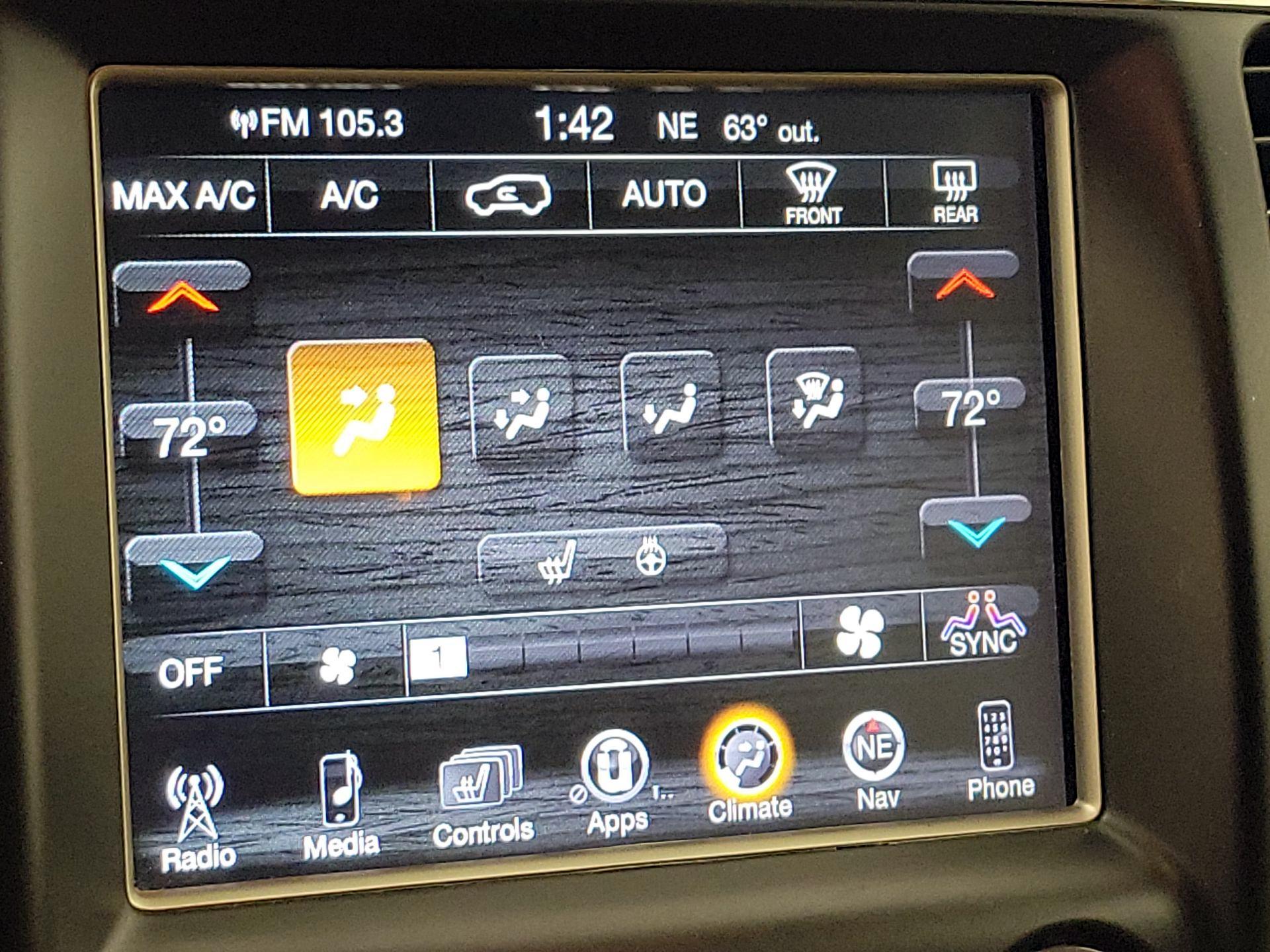 Thumbnail: 2017 Jeep Grand Cherokee - 17