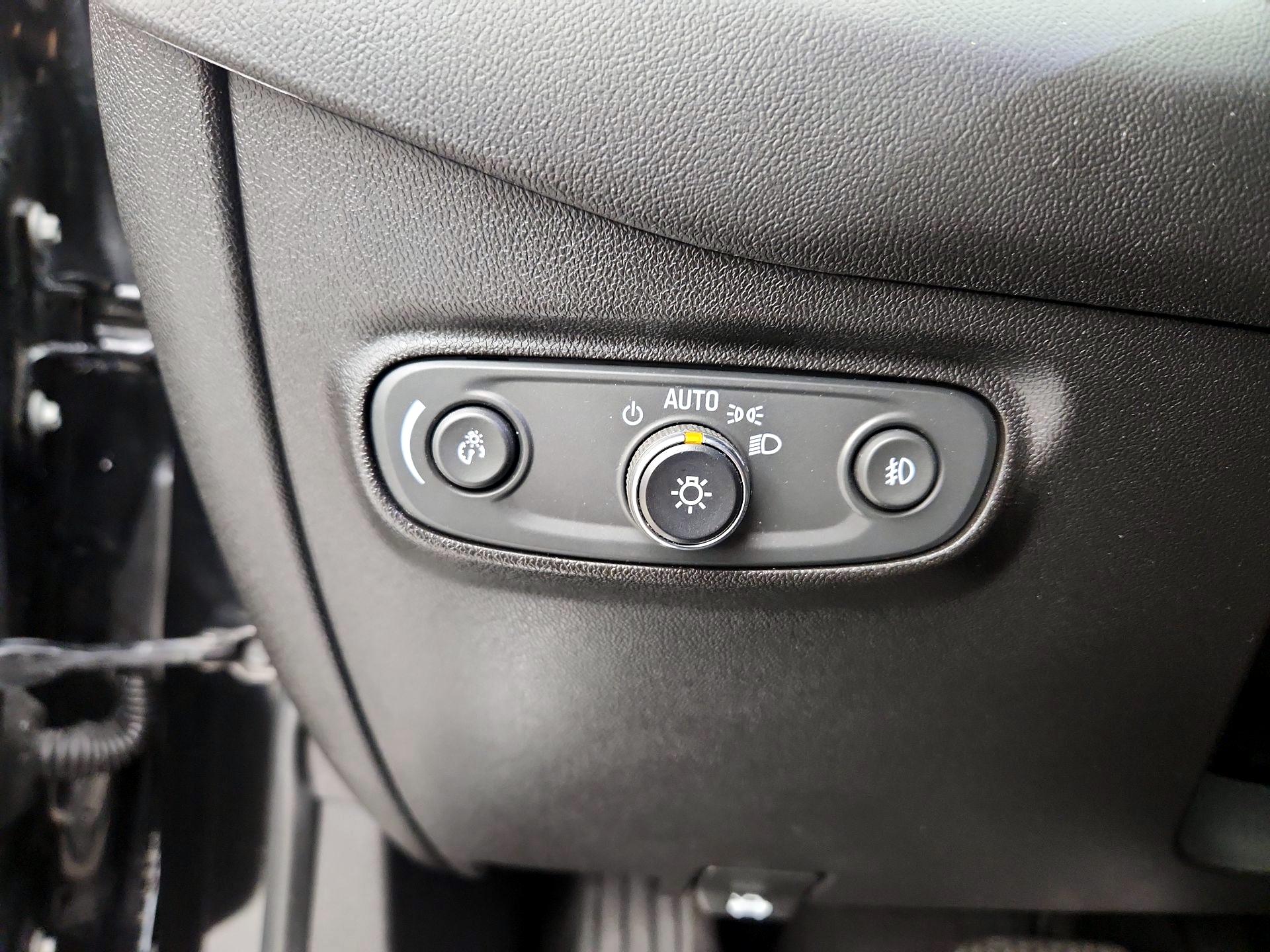 Thumbnail: 2020 Chevrolet Equinox - 13