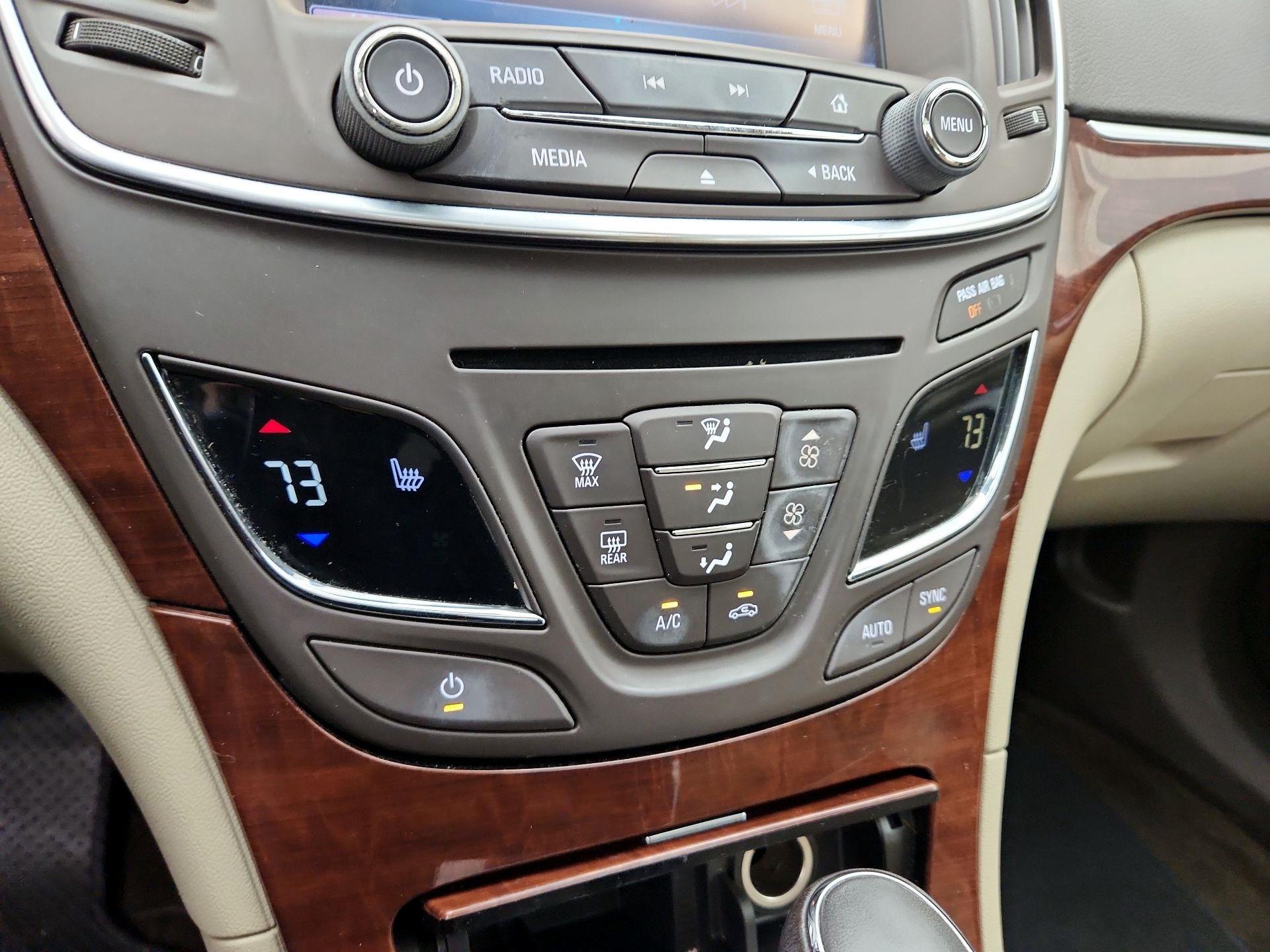 Thumbnail: 2015 Buick Regal - 17