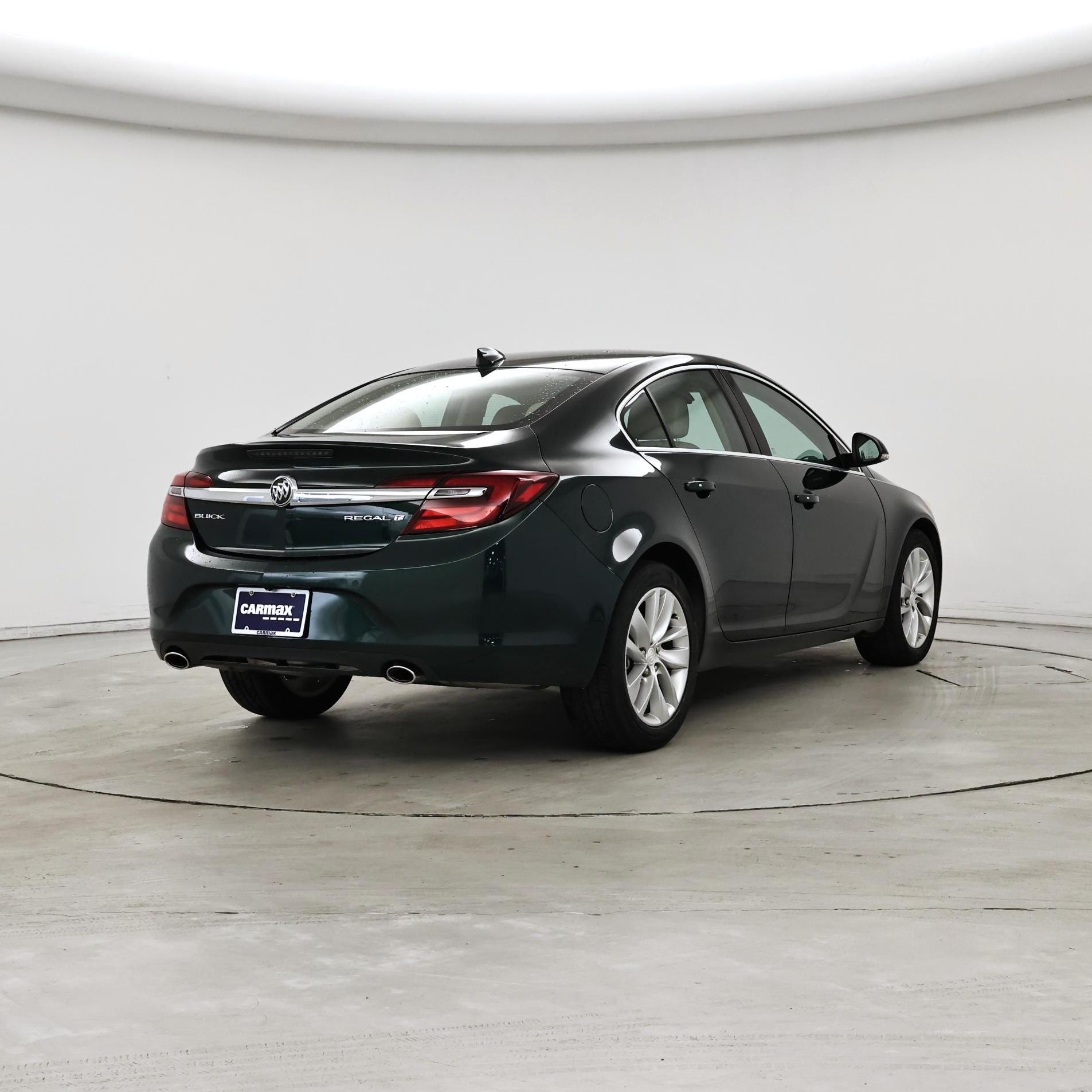 Thumbnail: 2015 Buick Regal - 8